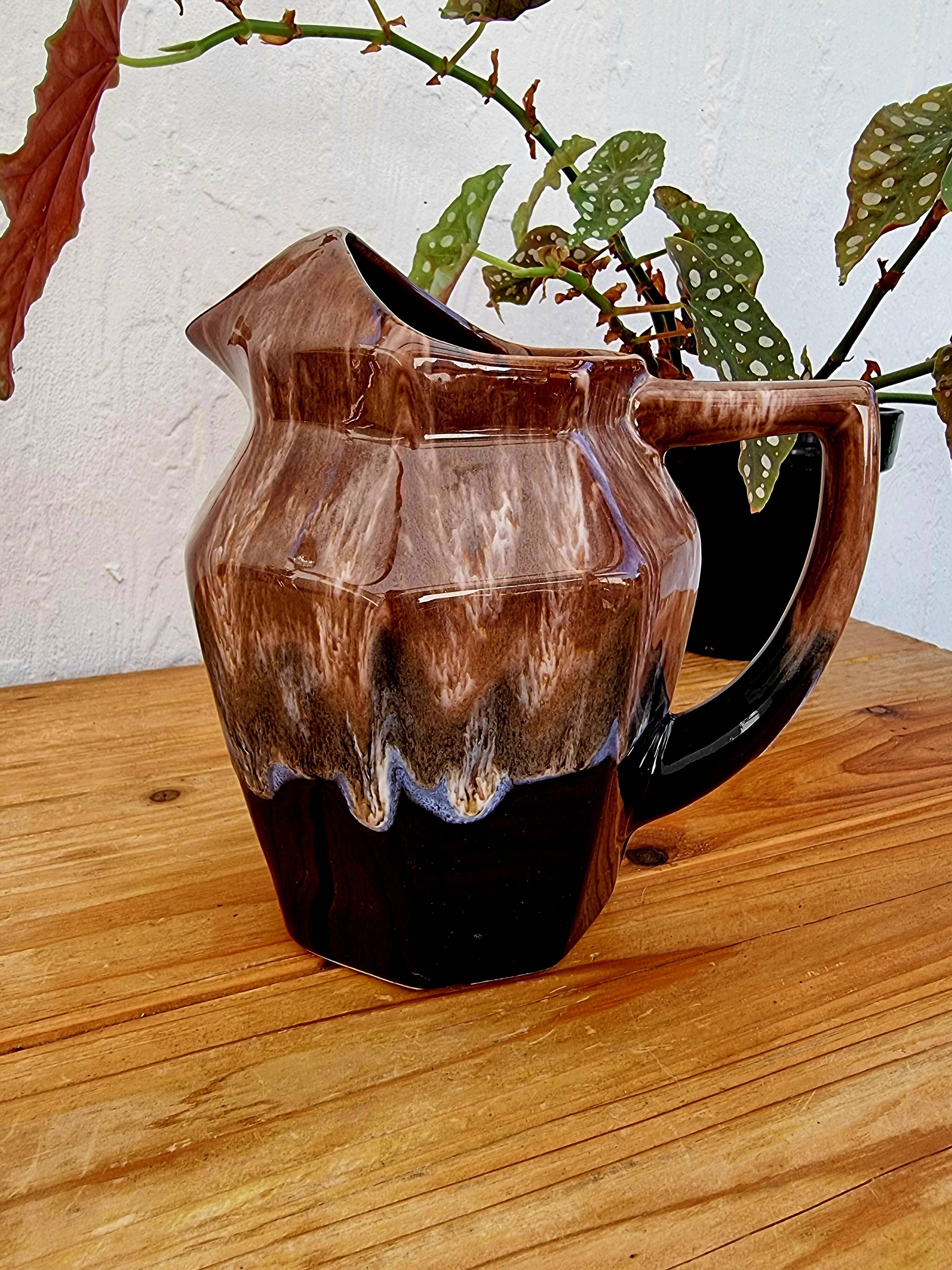 Pichet en céramique vintage