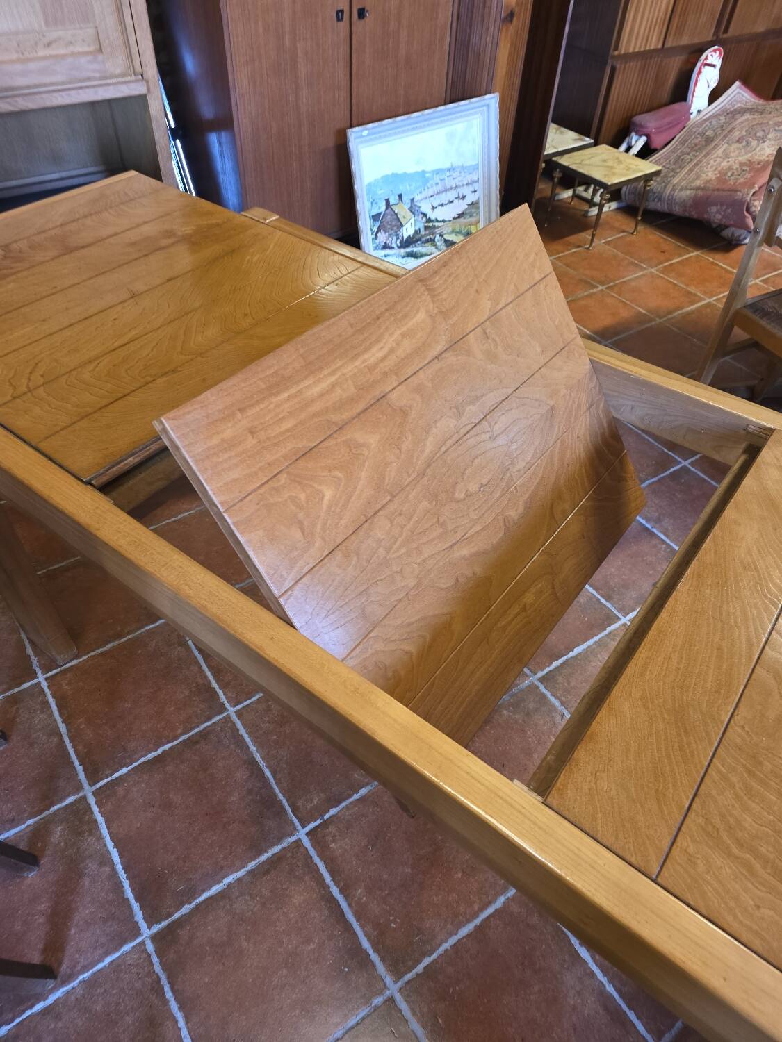 Extendable table in elm from the Regain house of the 1970s.