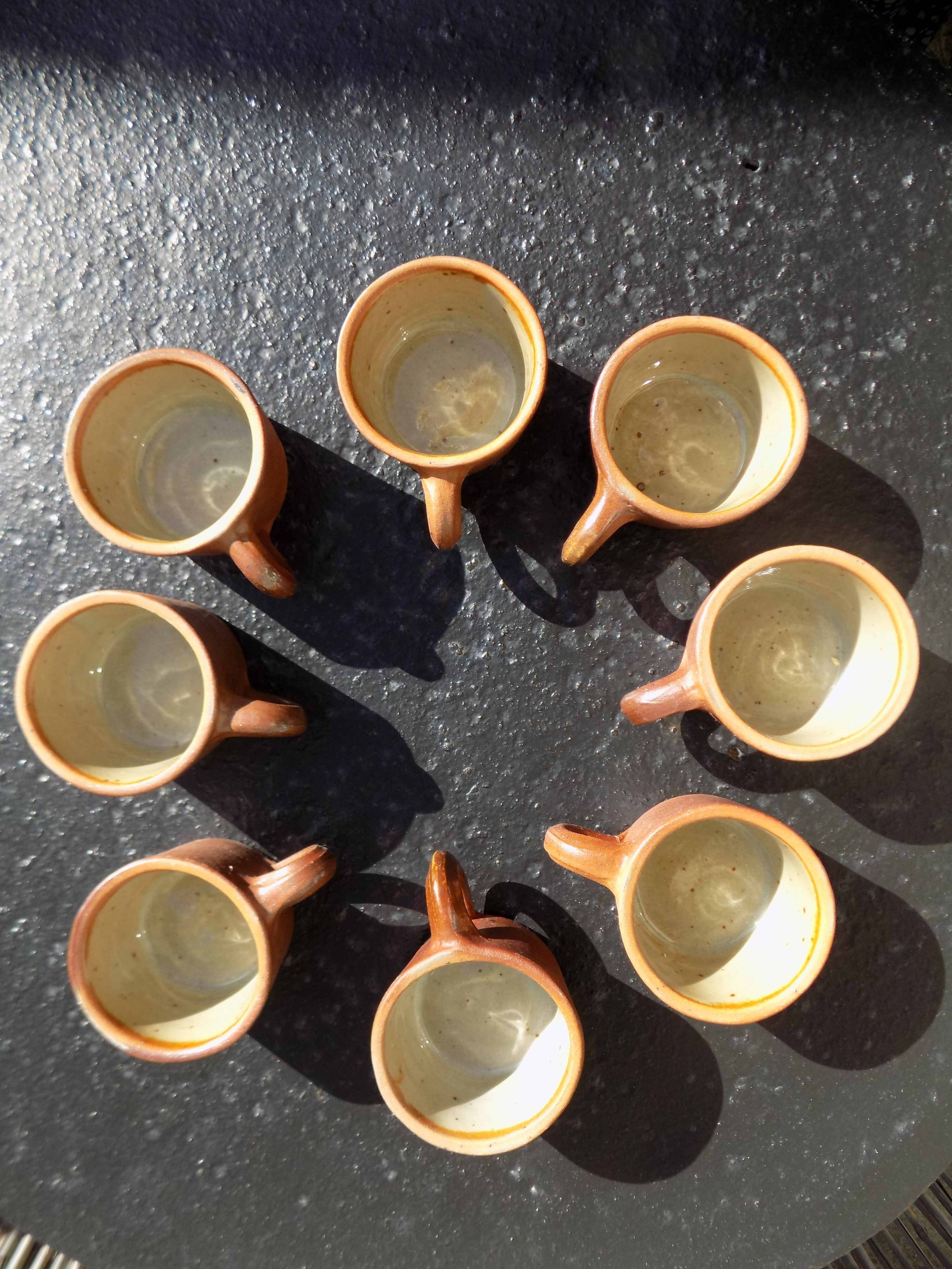 Set of 8 stoneware coffee cups