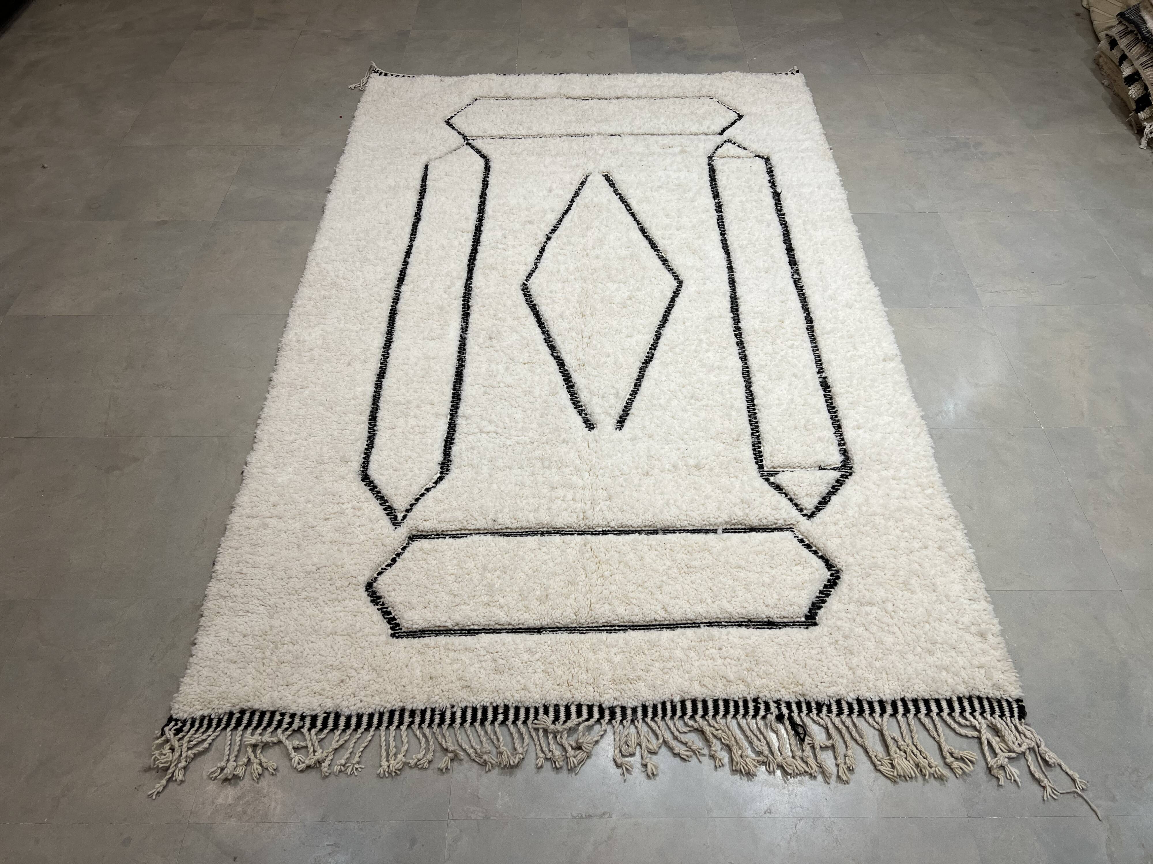 Carpet beniouarain relief  200x317cm