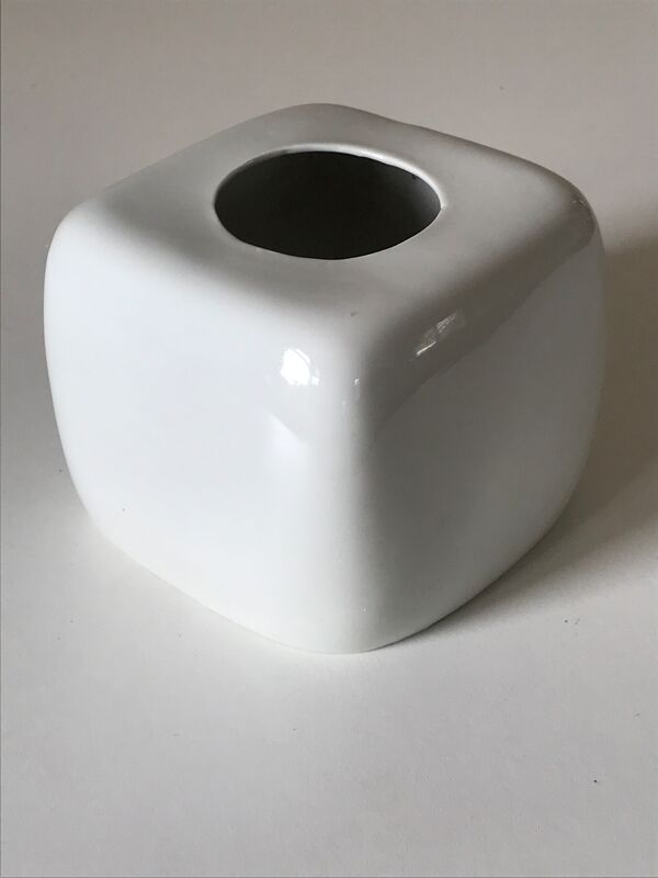 Vase porcelaine virebent pierre lebe design annees 79