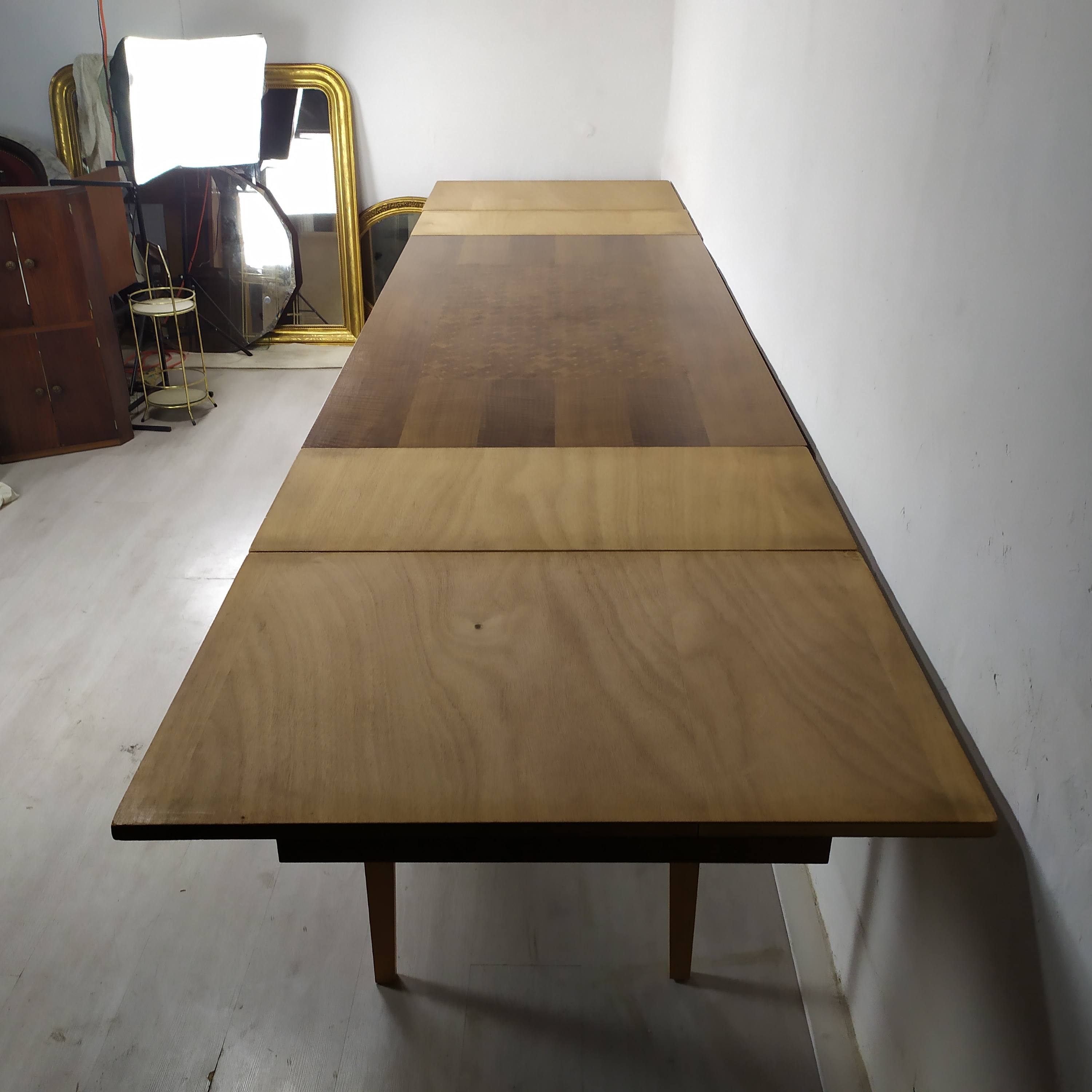 Table a rallonge pied compas