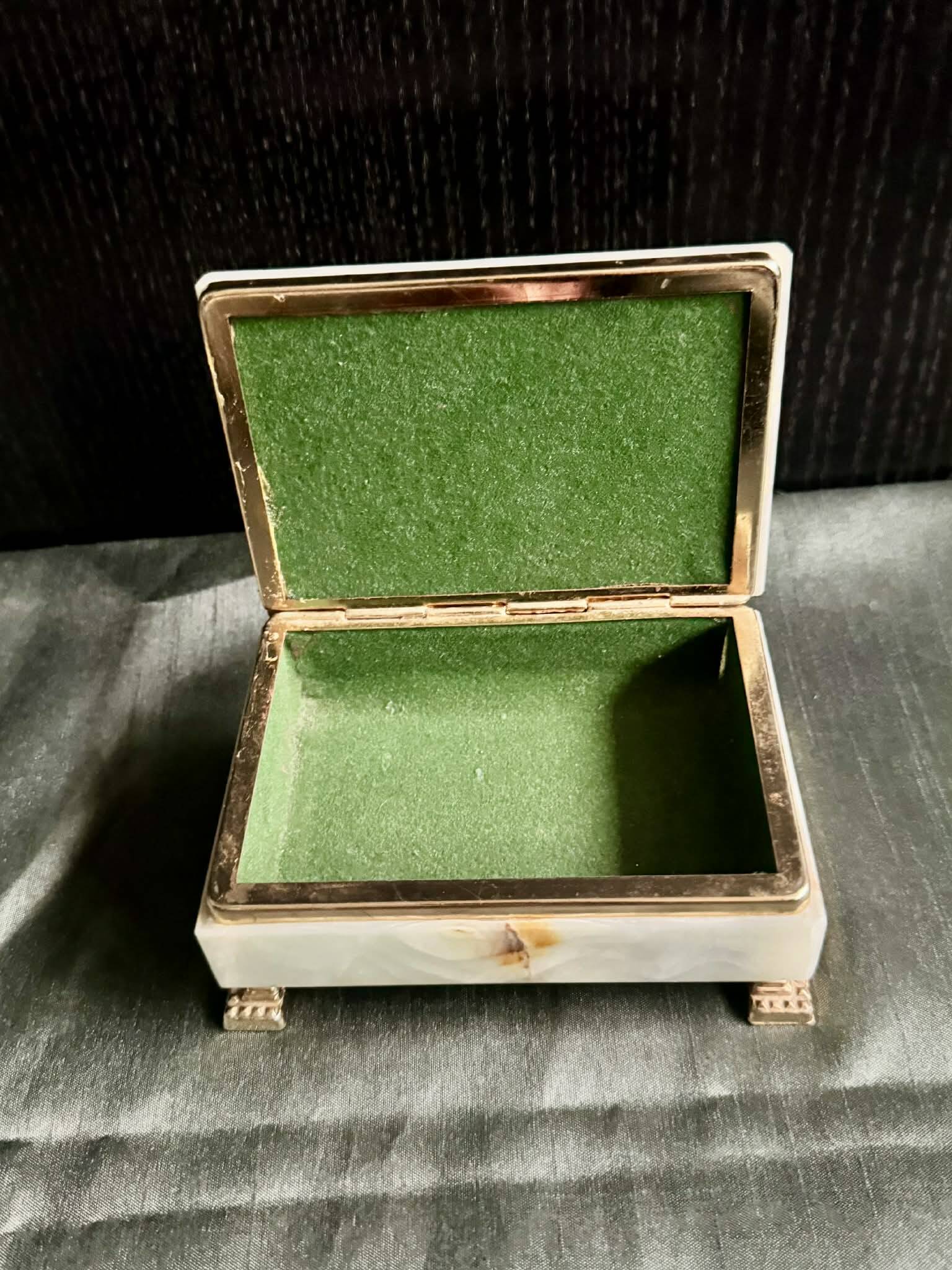 Onyx catchall box from the 1960s, vintage Italy.