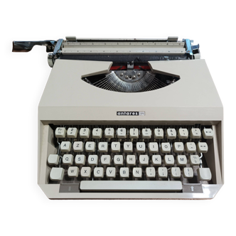 Antares Capri model typewriter from the 1960s (RARE)