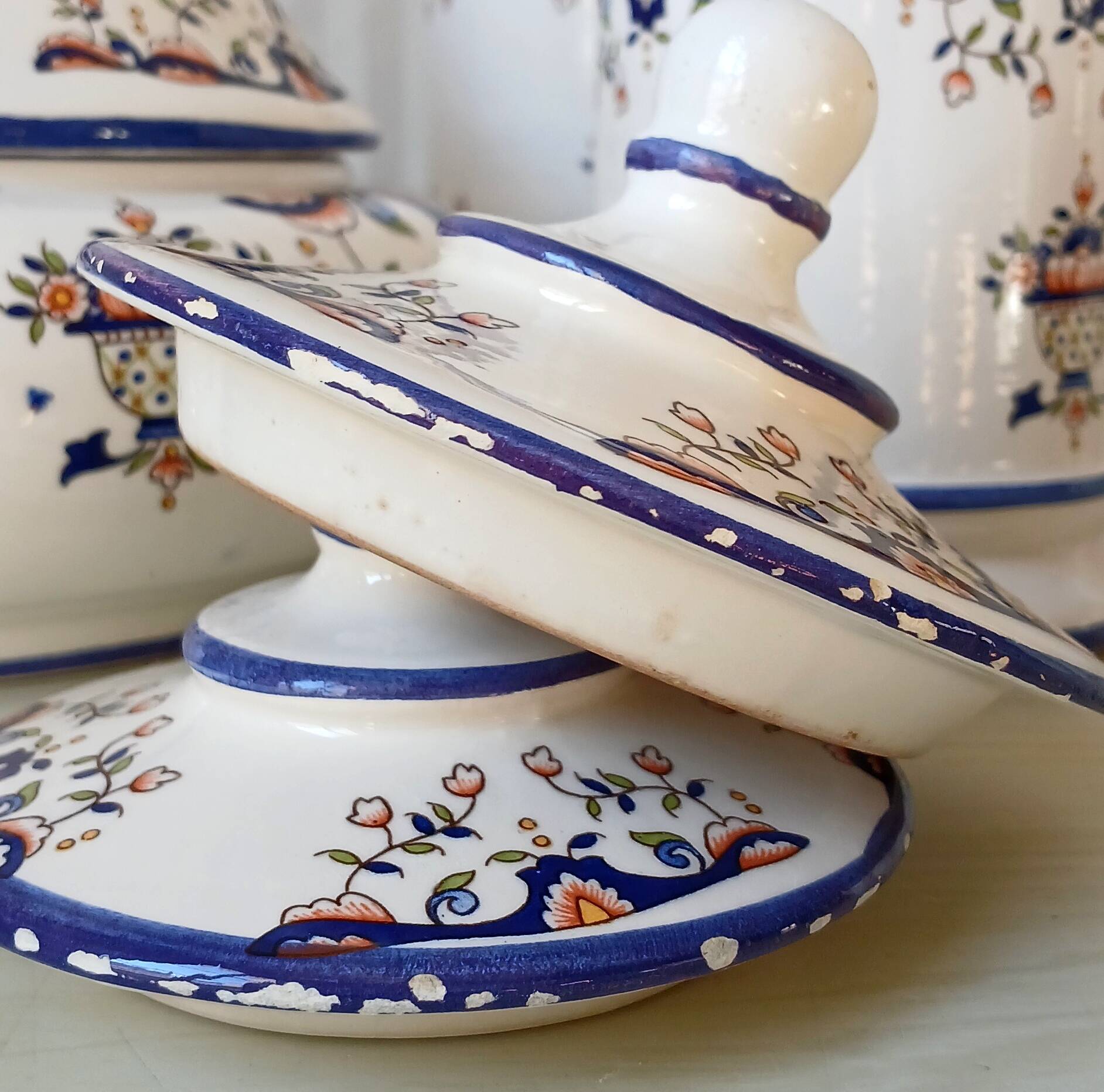 2 apothecary jars & candy box "old Rouen", circa 1960