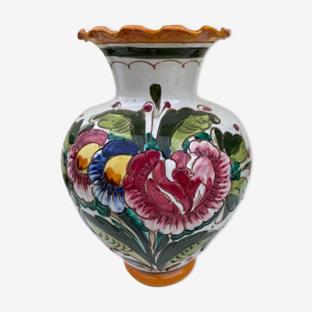Vase artisanal vintage