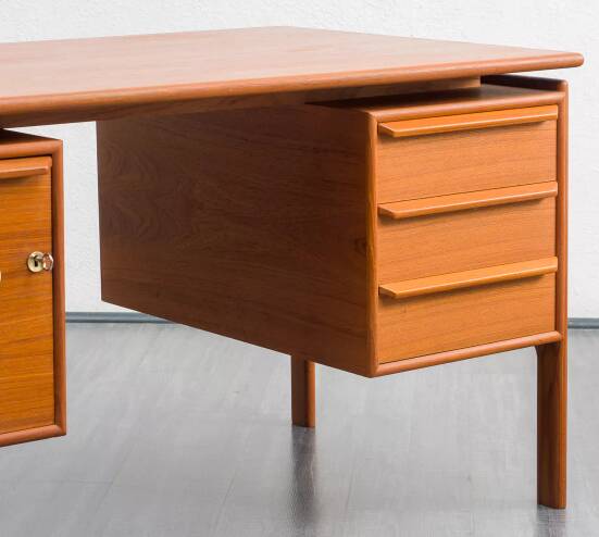 Danish desk from the 60s, teak
