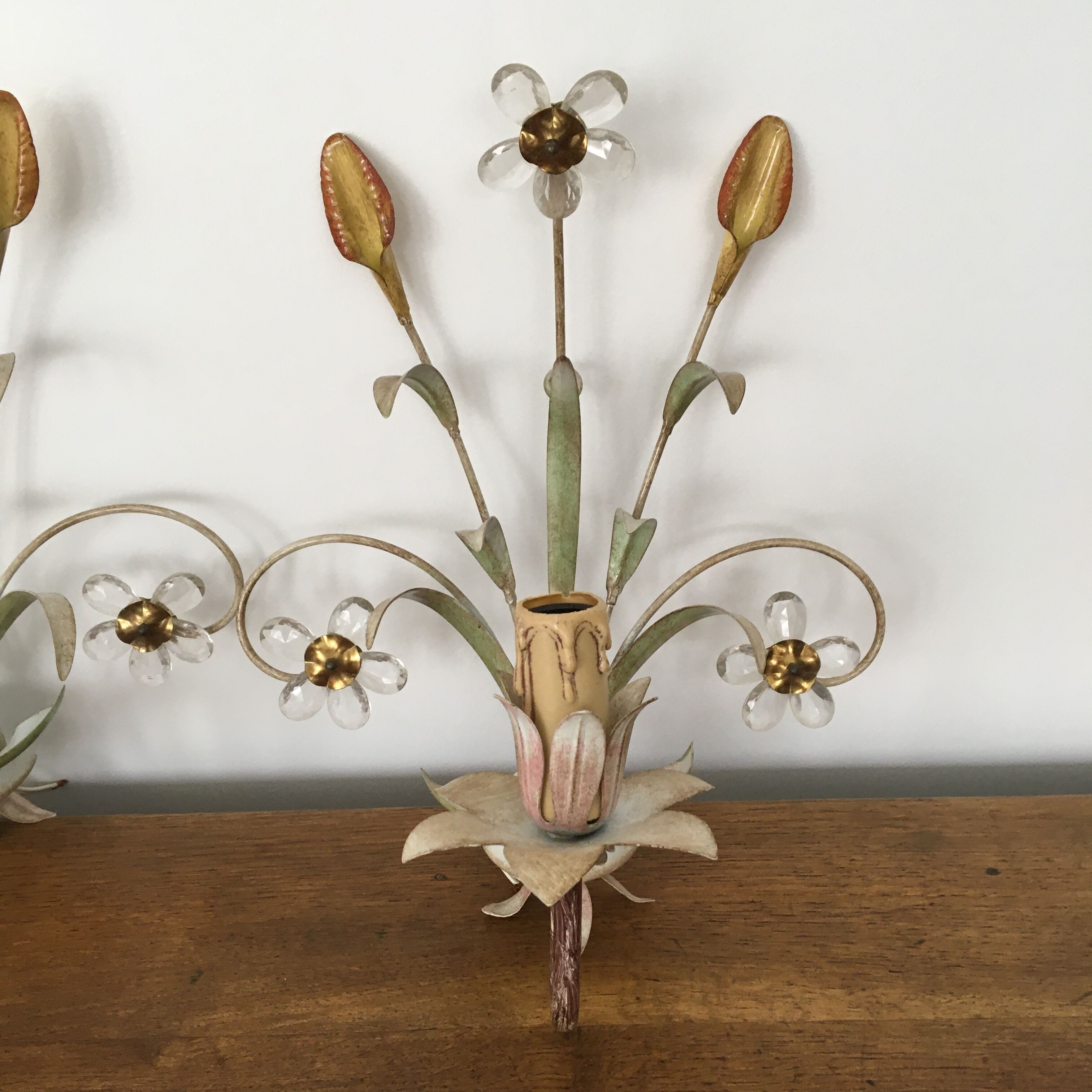 Pair of sconces in metal and glass