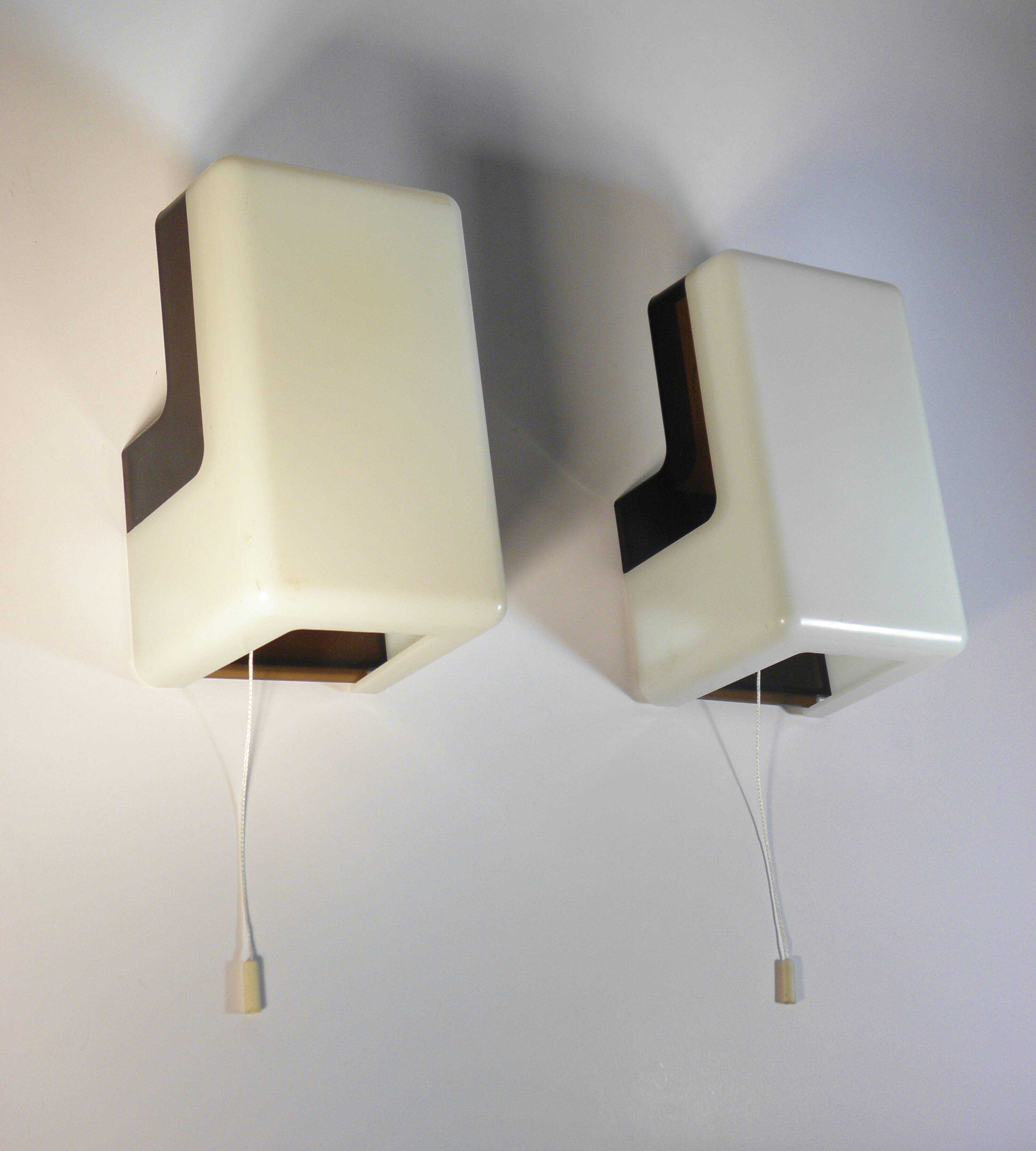 Pair of 1970s design wall lights