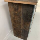 Meuble de rangement a 30 tiroirs en sapin patiné XX siècle