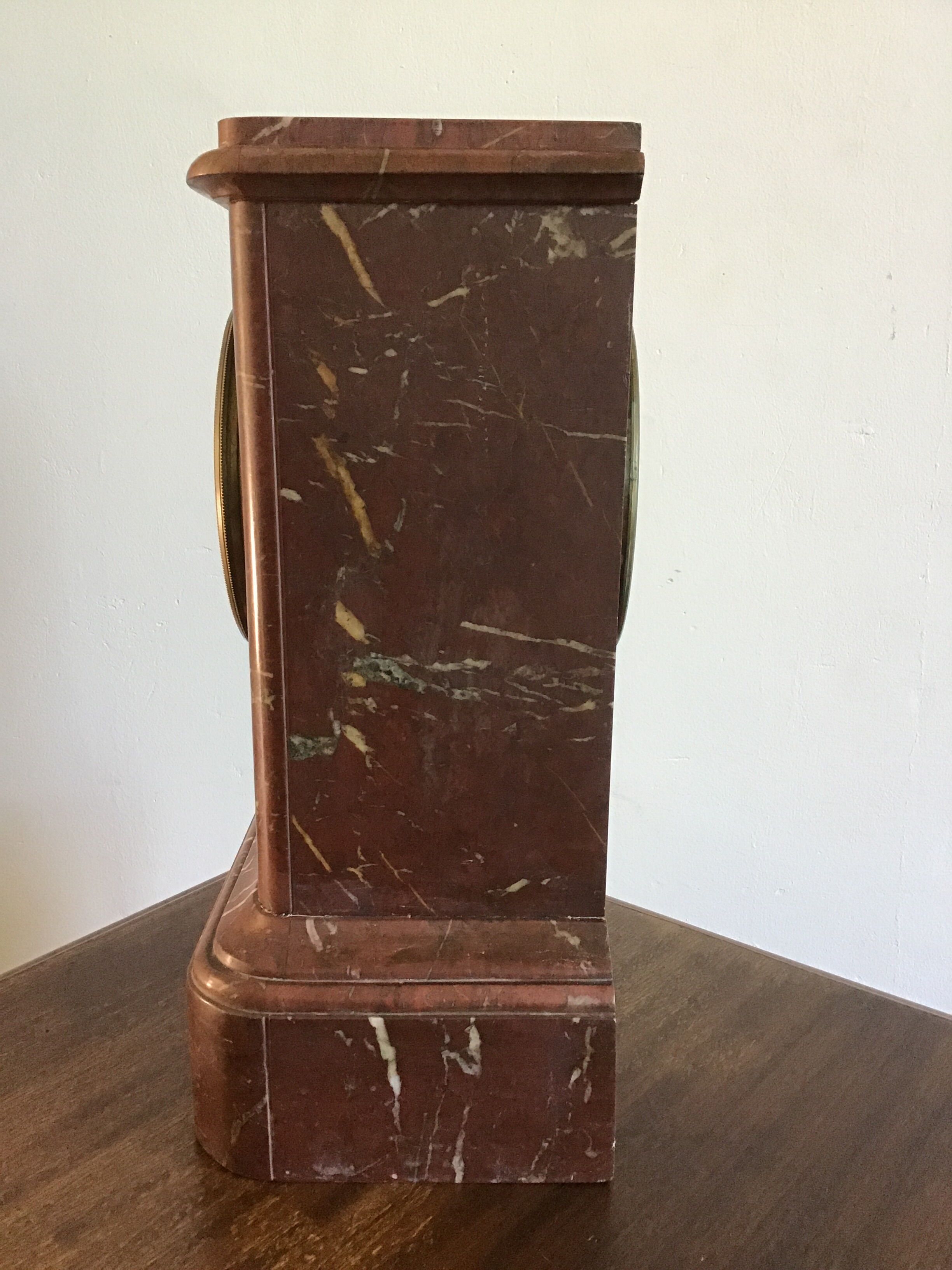 Marble terminal pendulum