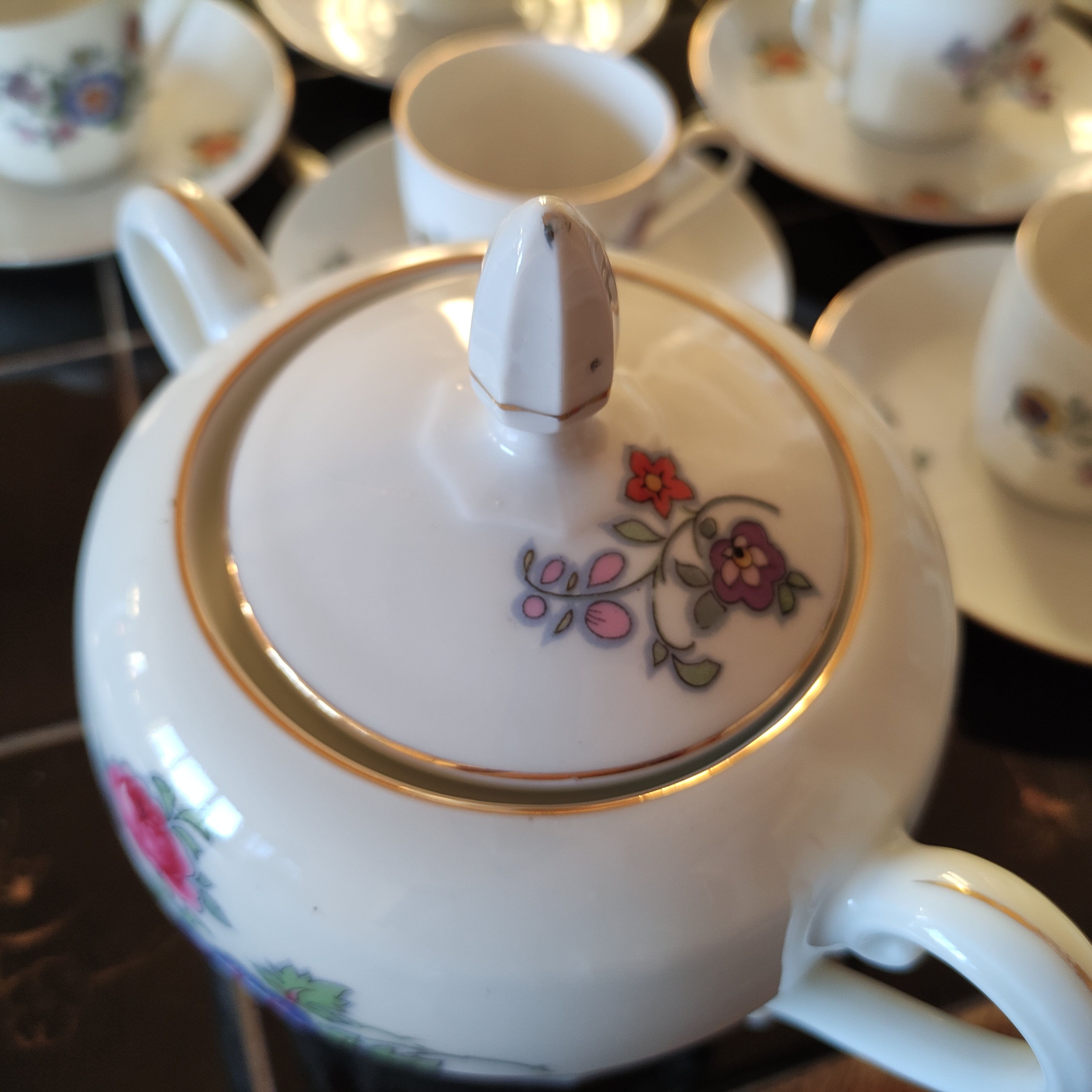 Coffee service for 12 pers. Victoria of the 20s