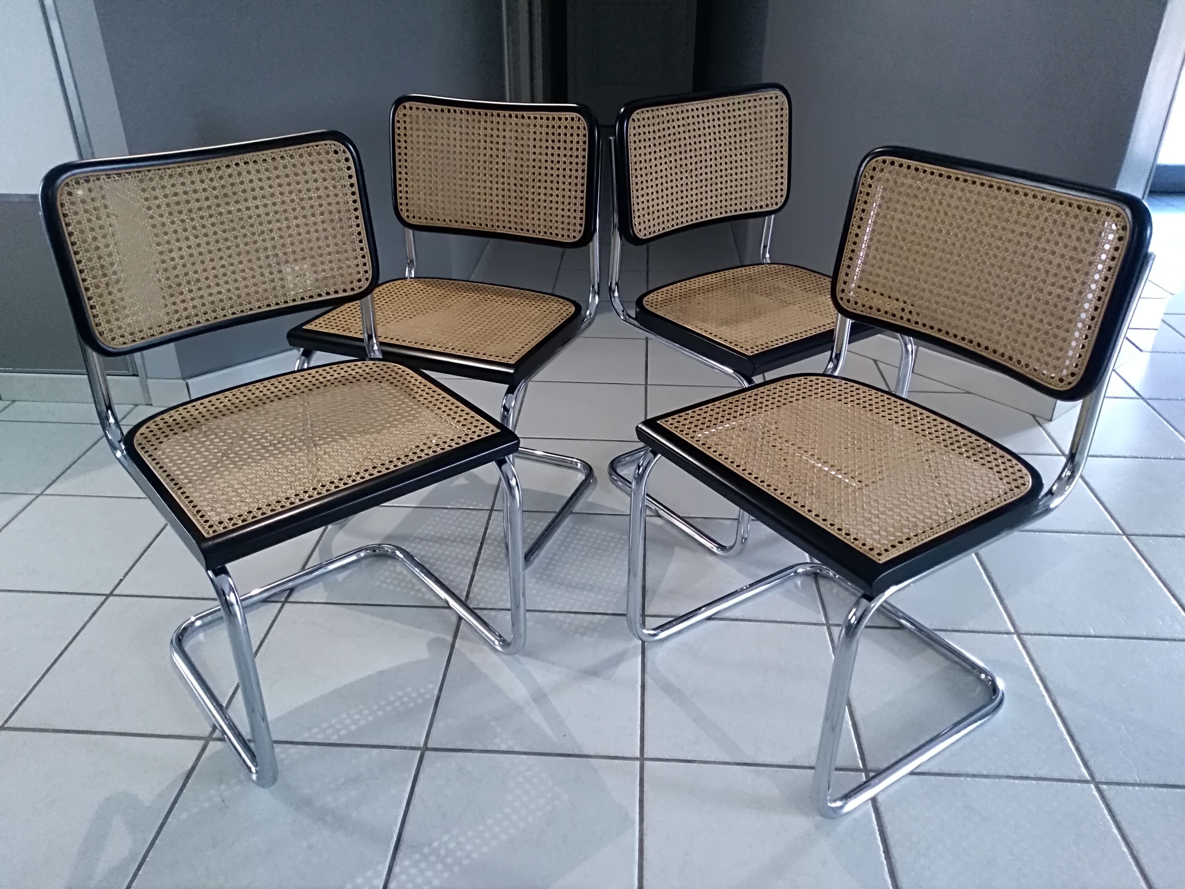 Suite of 4 chairs cesca B32 Marcel Breuer 1992