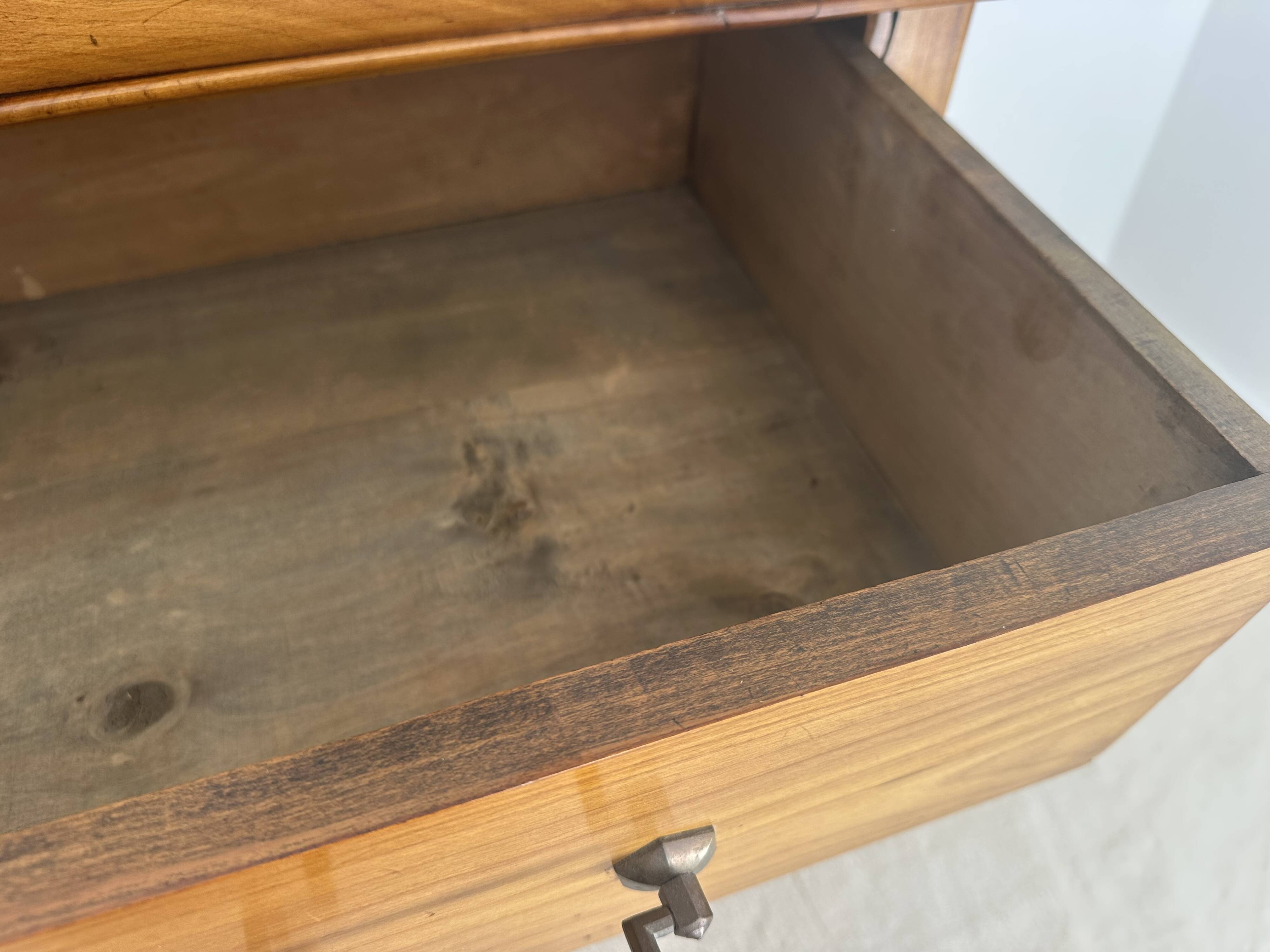Louis-Philippe commode in cherry wood – 19th century – restored