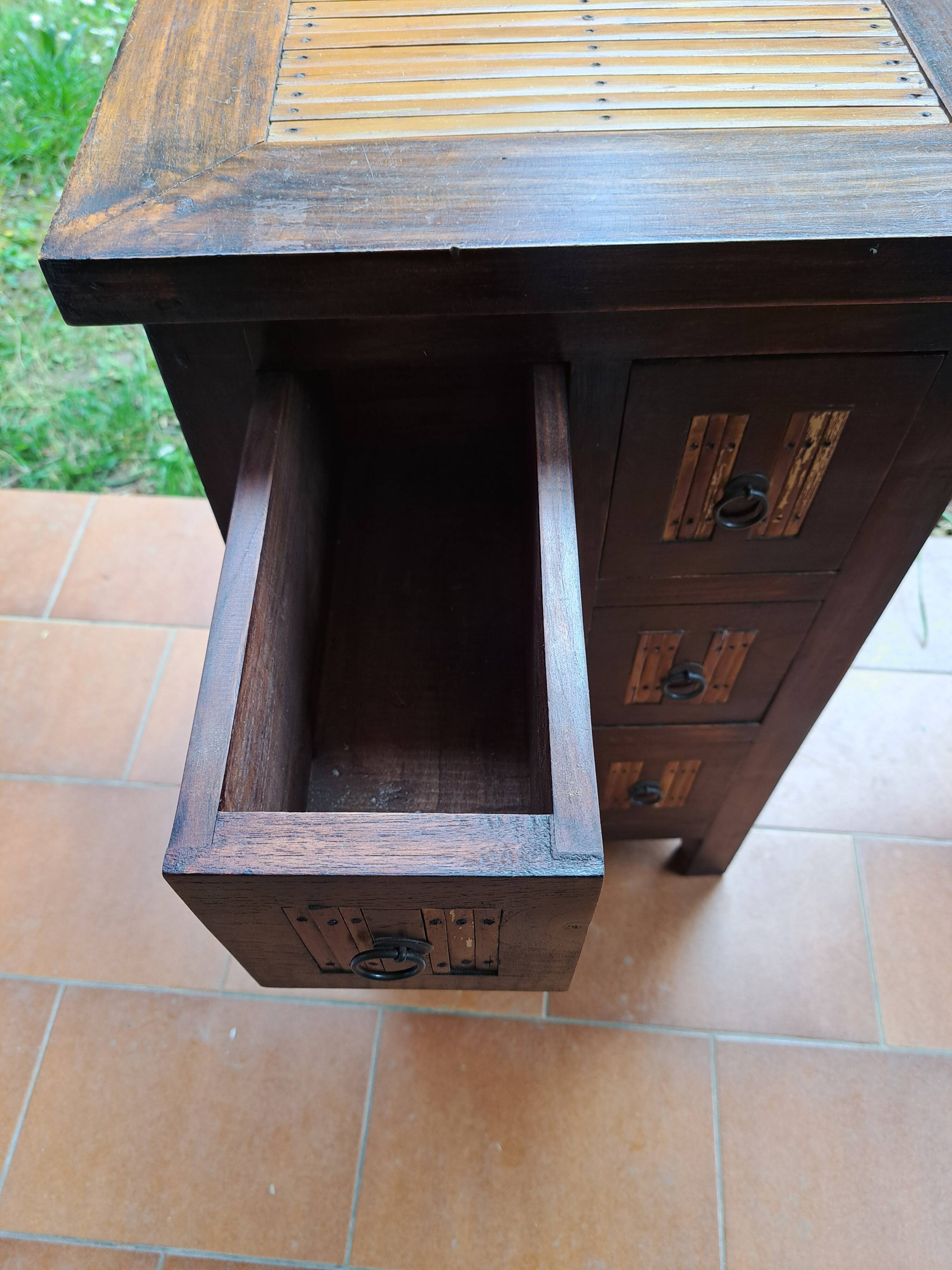 ASIAN FURNITURE WITH DRAWERS IN SOLID TEAK