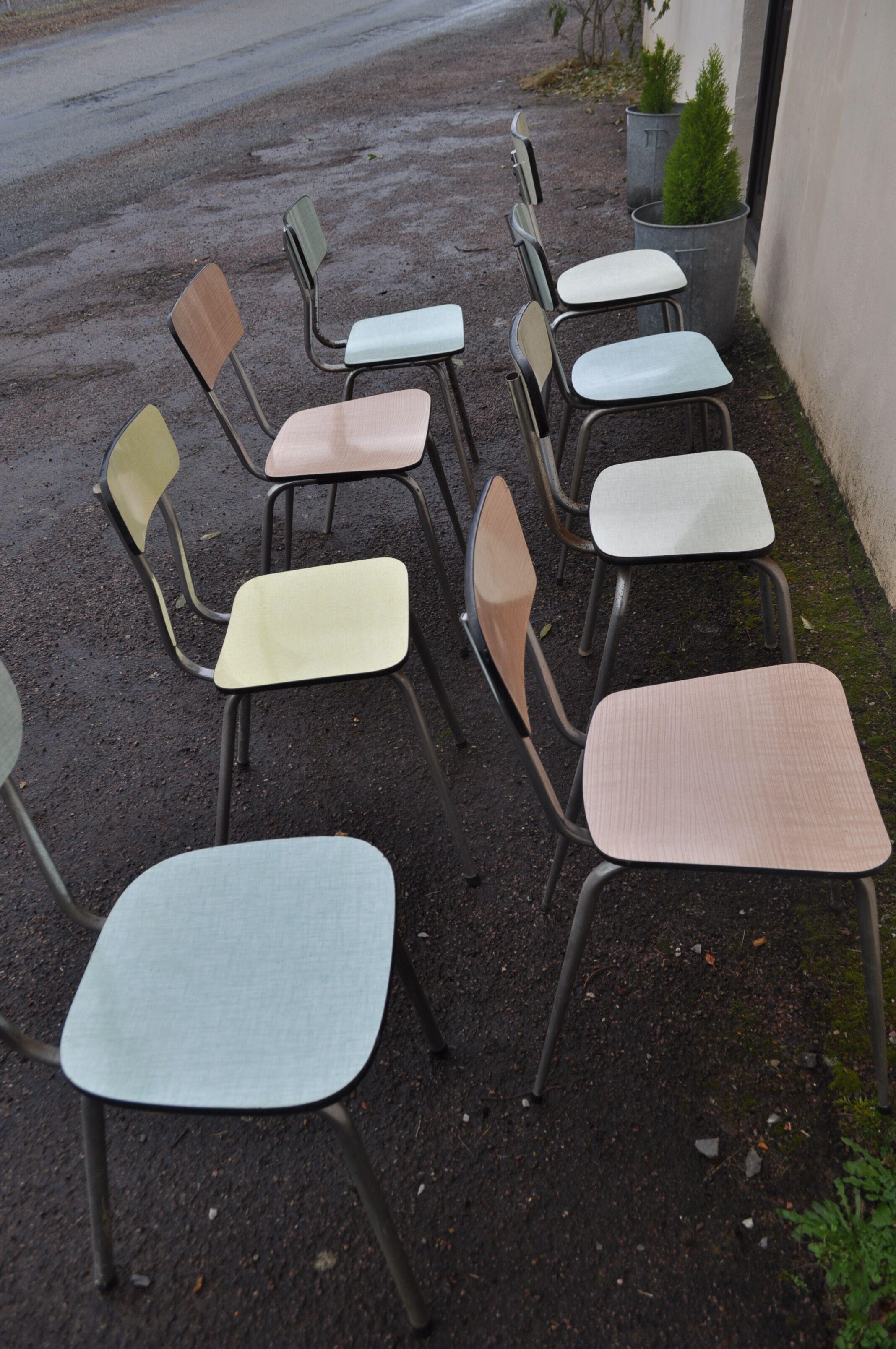 Set of Formica chairs