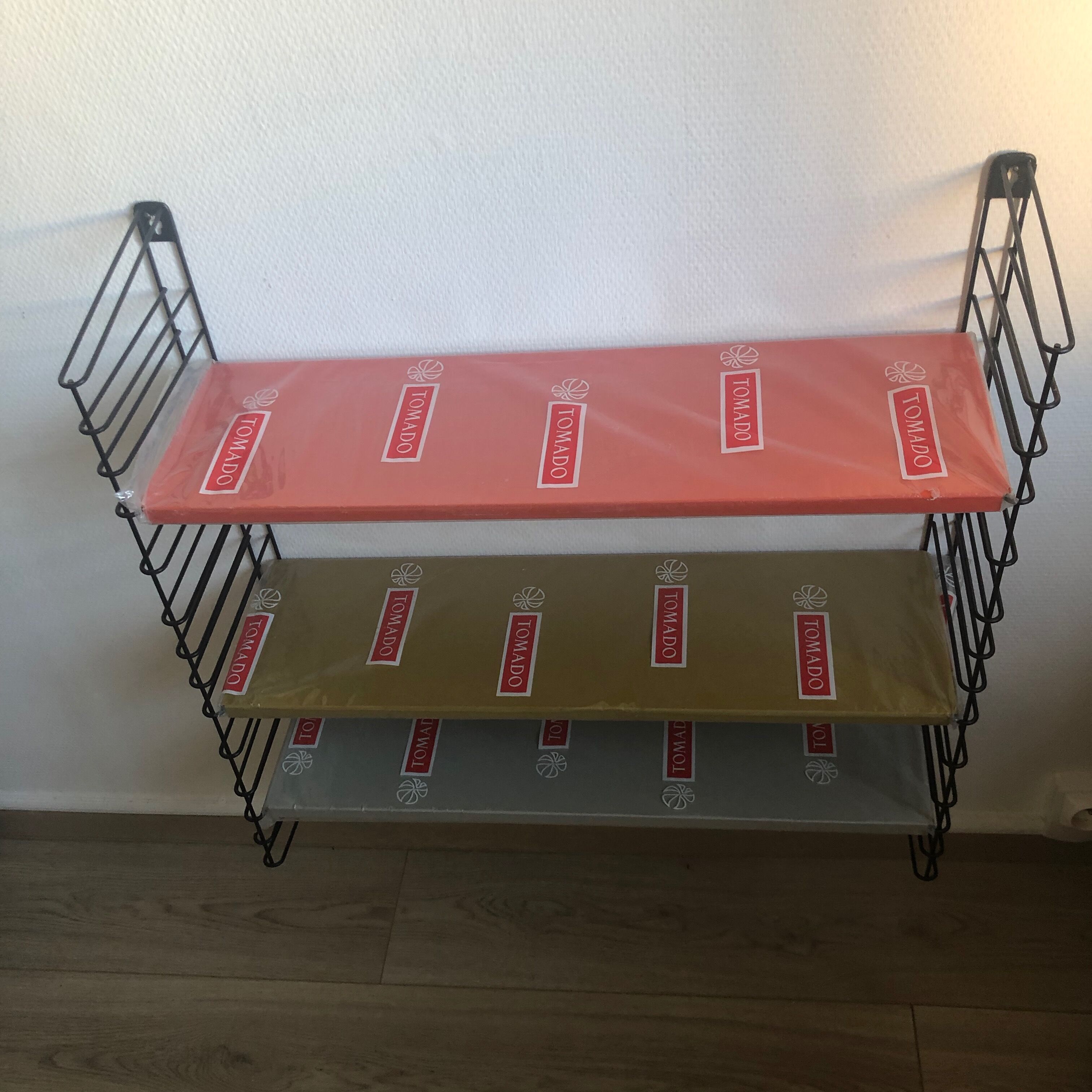 Tomado design A. Dekker new vintage 1950 shelf