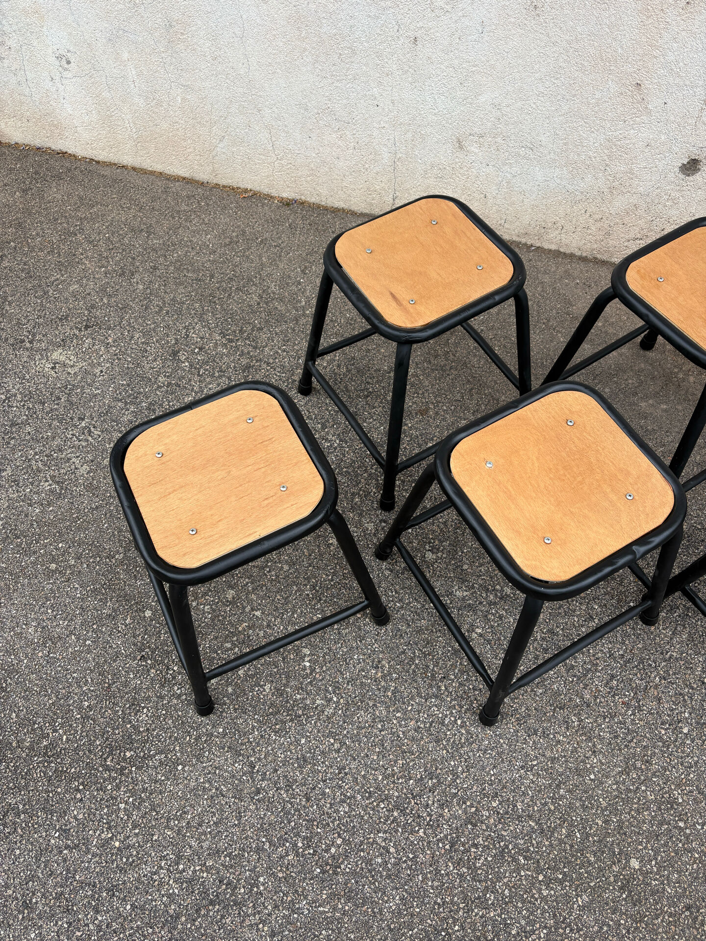 Set de 6 tabourets empilables