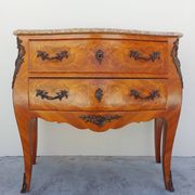 Louis XV chest of drawers in rosewood marquetry