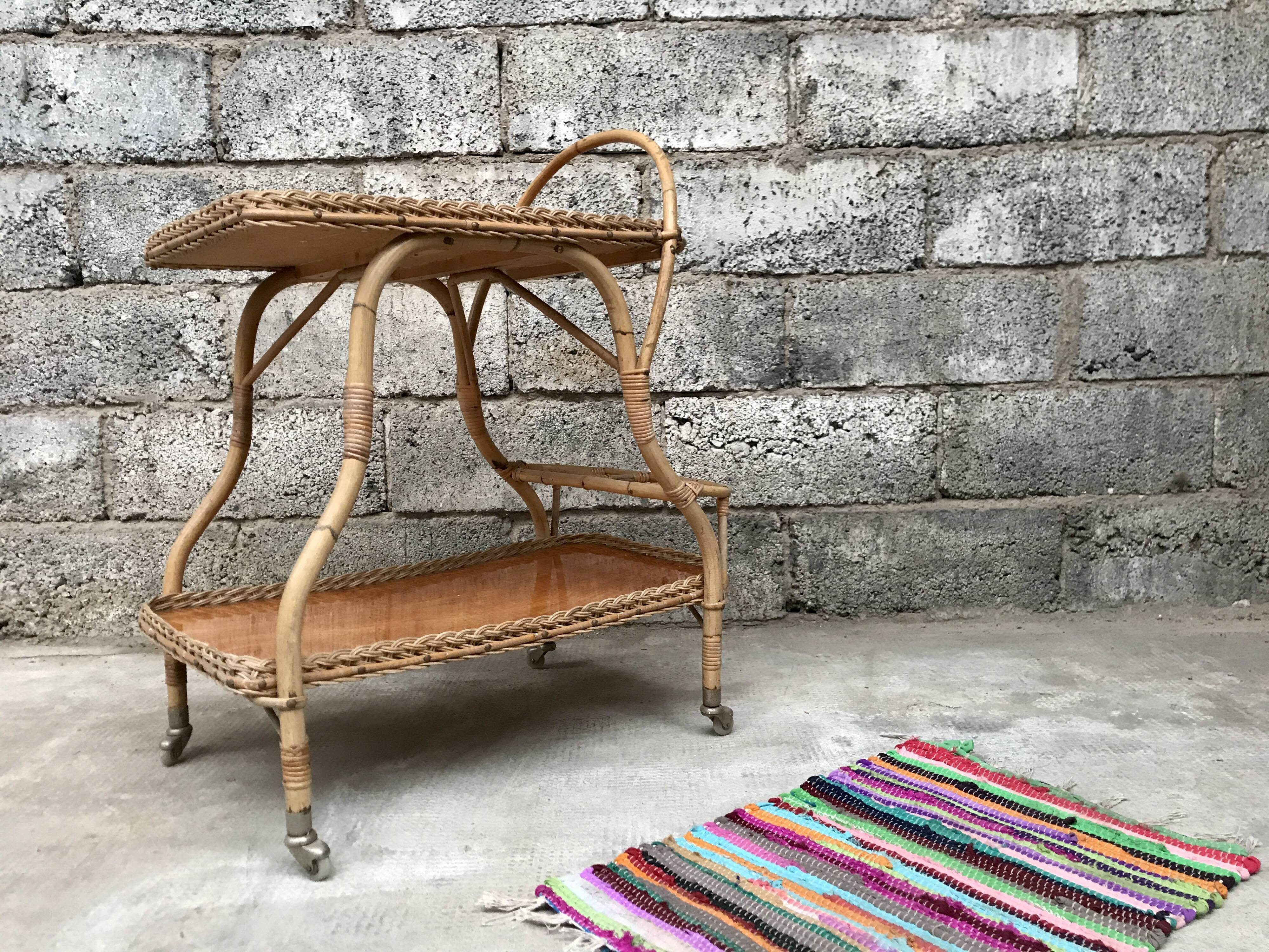 Rolling dessert in woven wicker bamboo rattan with 1950 bottle holder