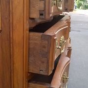 Crossbow chest of drawers in walnut, 17th century, Louis XV