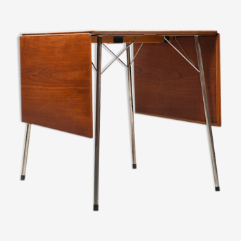 Table en teck par Arne Jacobsen