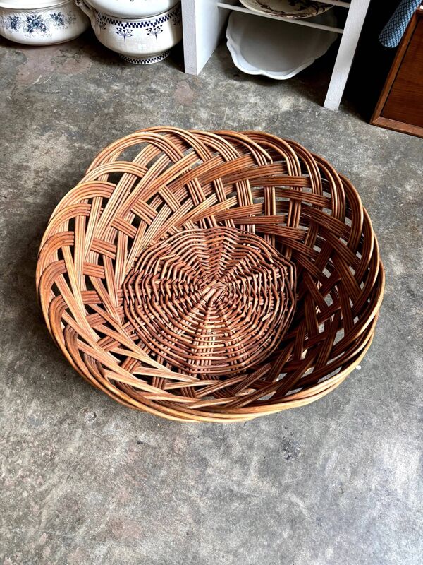 Corbeille en osier tressé n°2