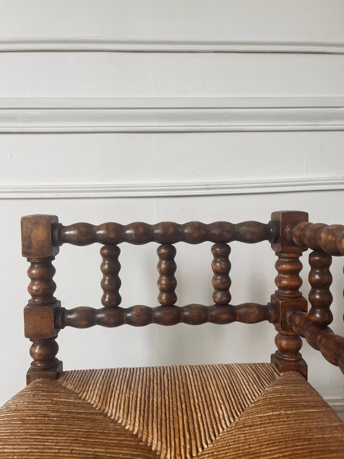 Chaise coin du feu bois et paille