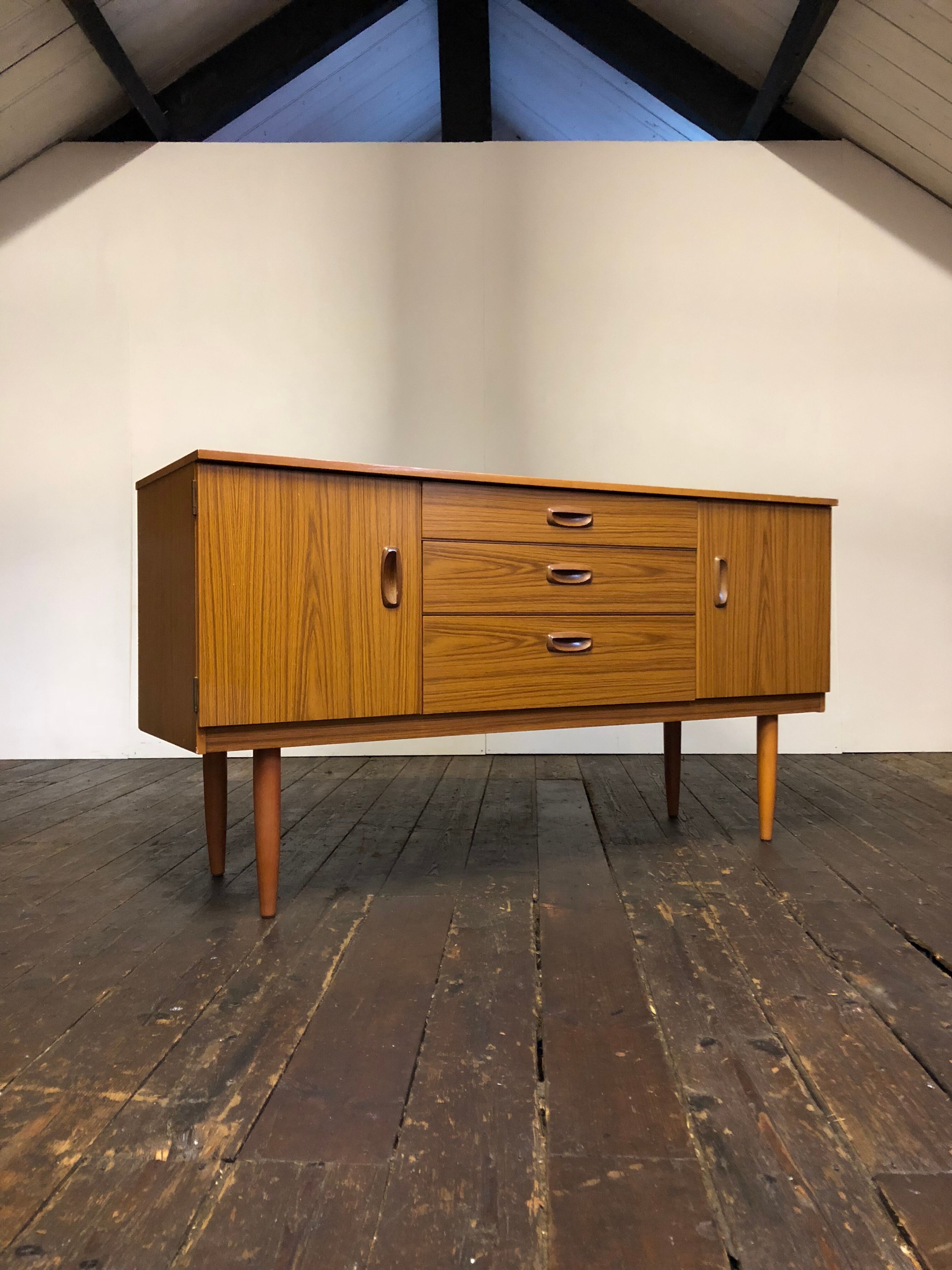 Vtg Mid Century Sideboard Danish Scandinavian Design Retro 70s Teak Drawers