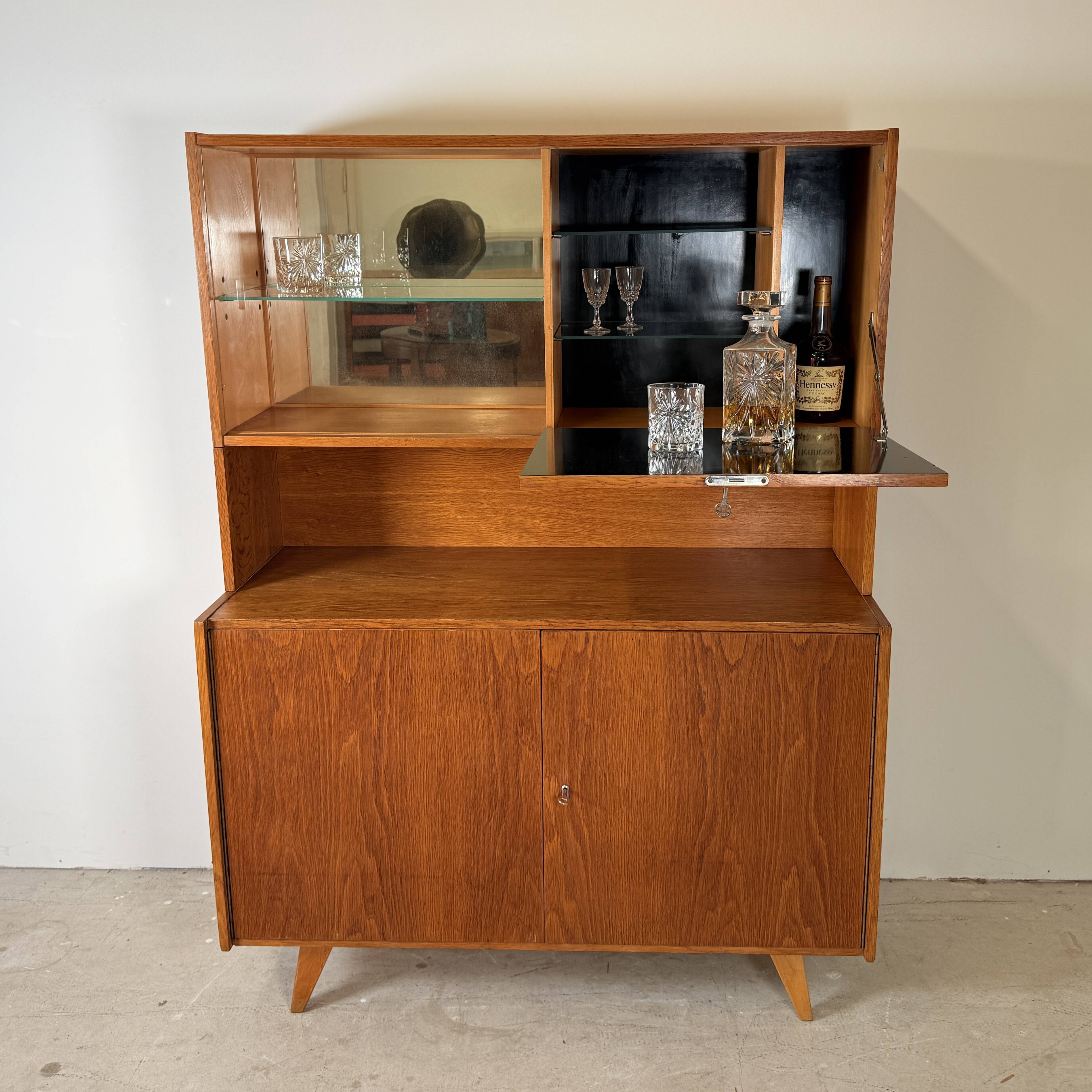 Modular Highboard U450, Jiroutek