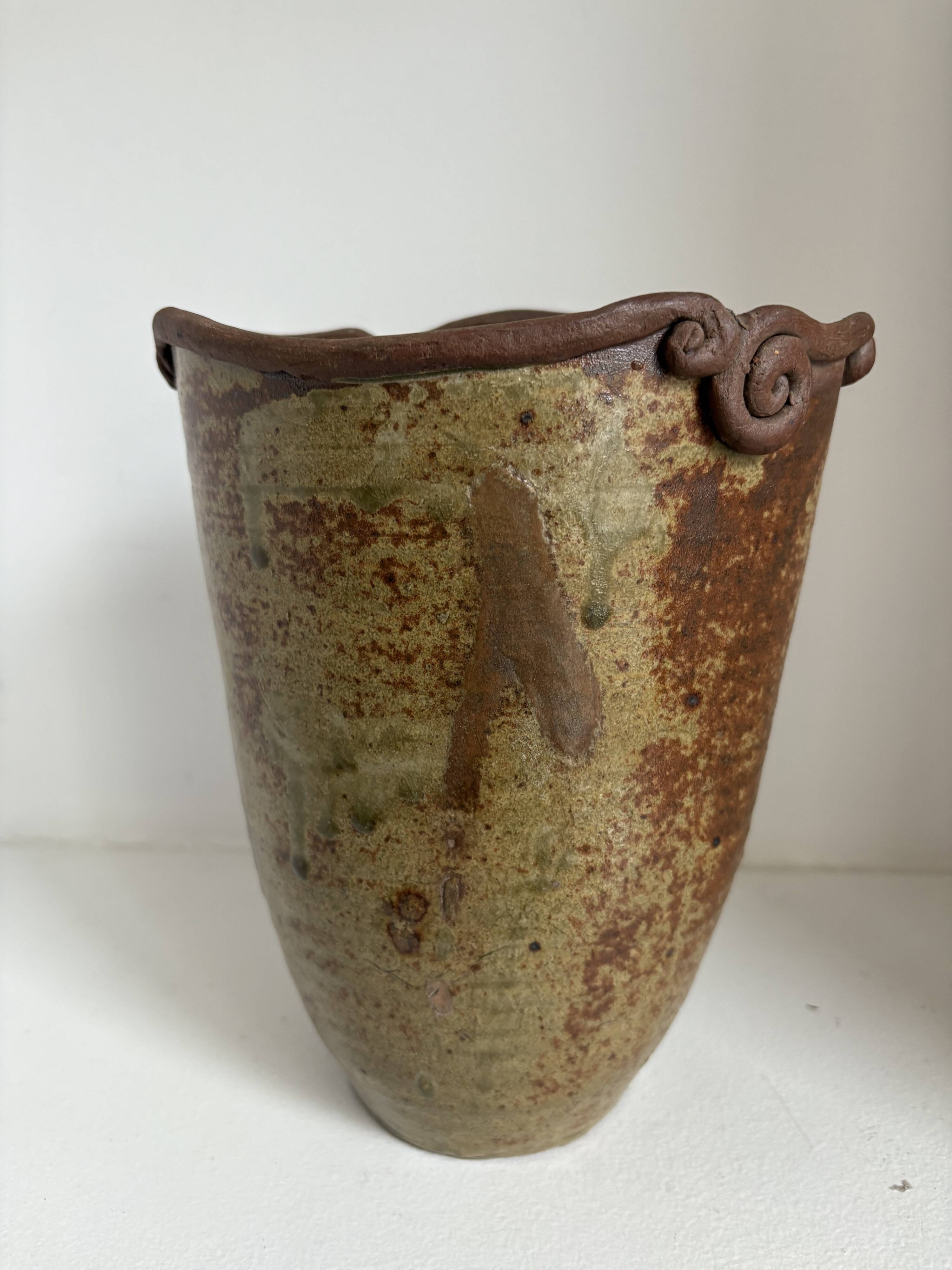 Set of 8 decorative items