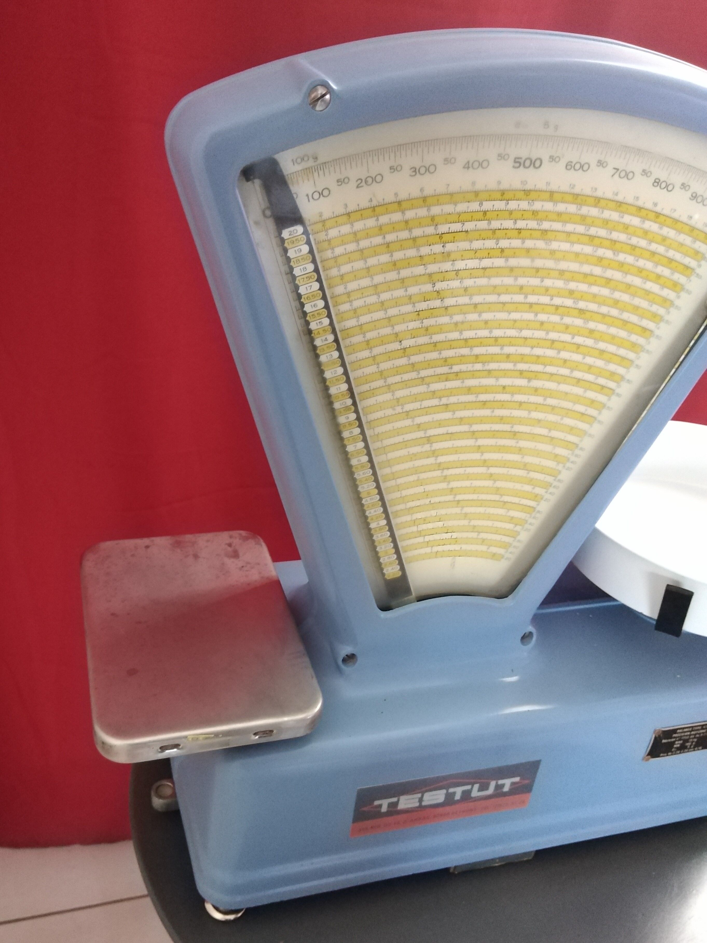 Old commercial scale brand testut lacquered leaded sky