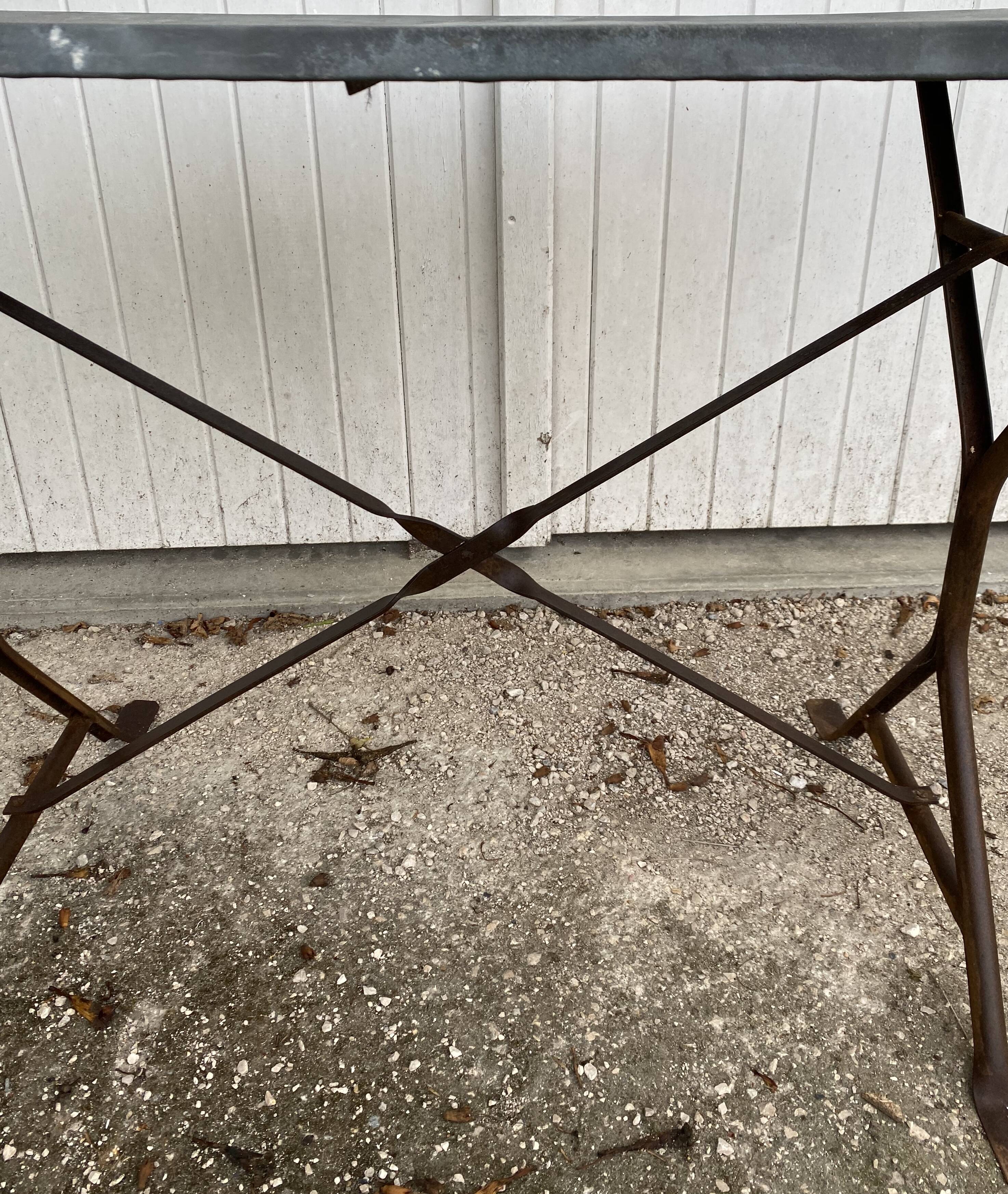 Zinc tray outdoor table