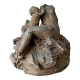 Plâtre d'atelier par Ch. Filleul enfant enlacé à une femme dénudée, XXe