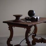 Brutalist table in antique Spanish solid oak and wrought iron, 19th century.