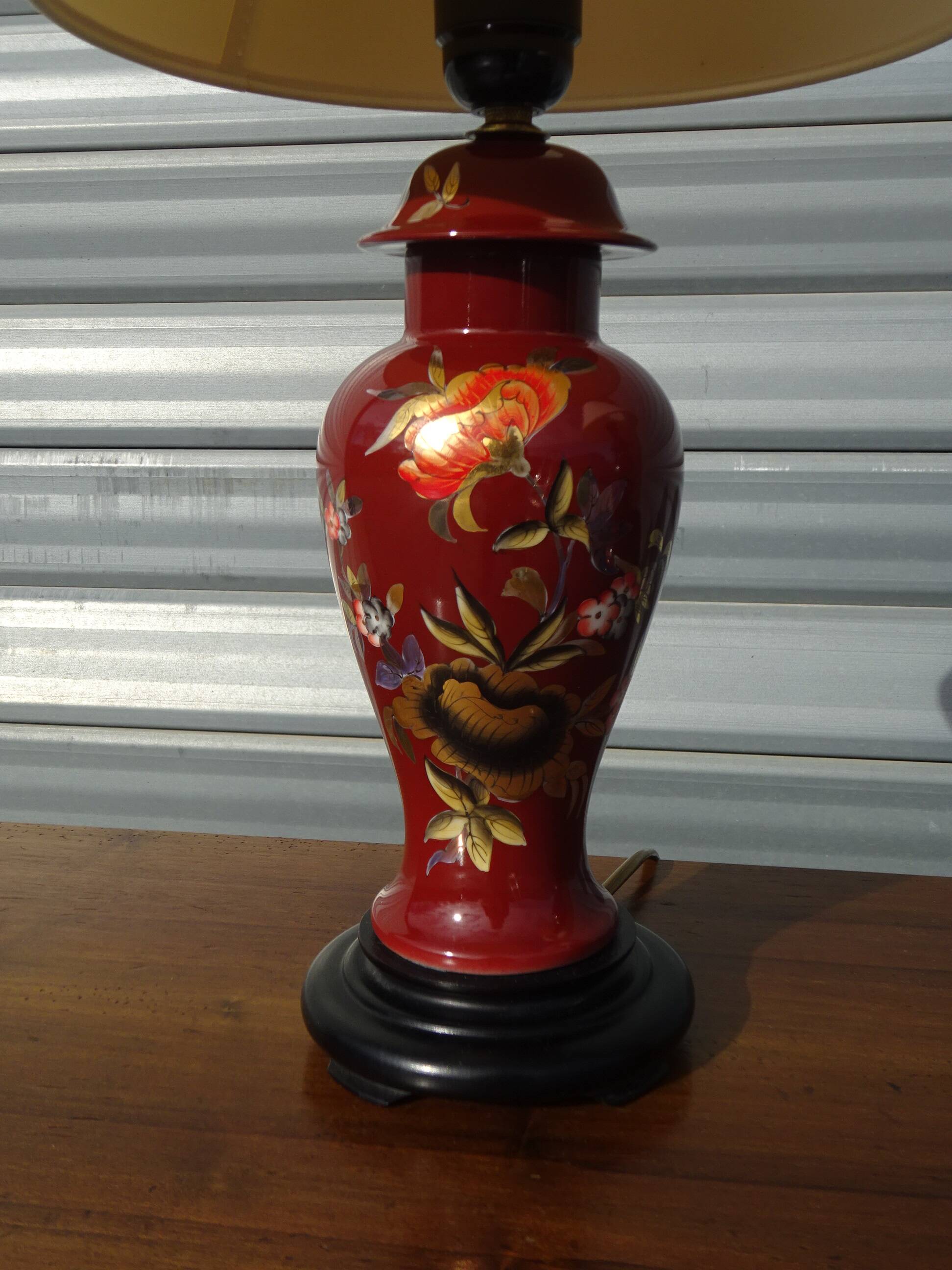 pair of bedside lamps in Limoges porcelain