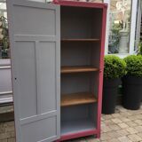 Parisian wardrobe bonnetière