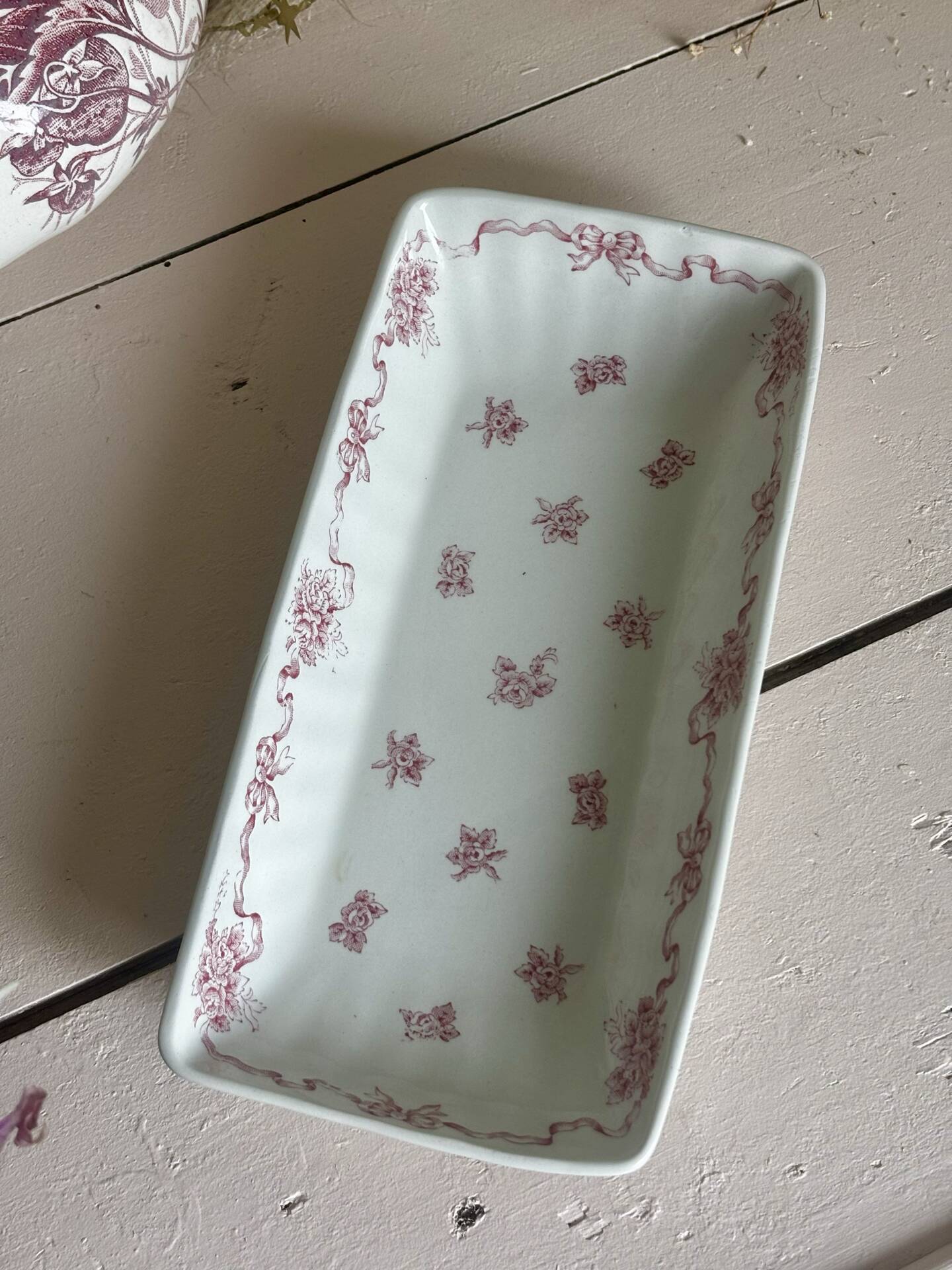 Superb soap dish or porcelain pocket tray by Laura Ashley.