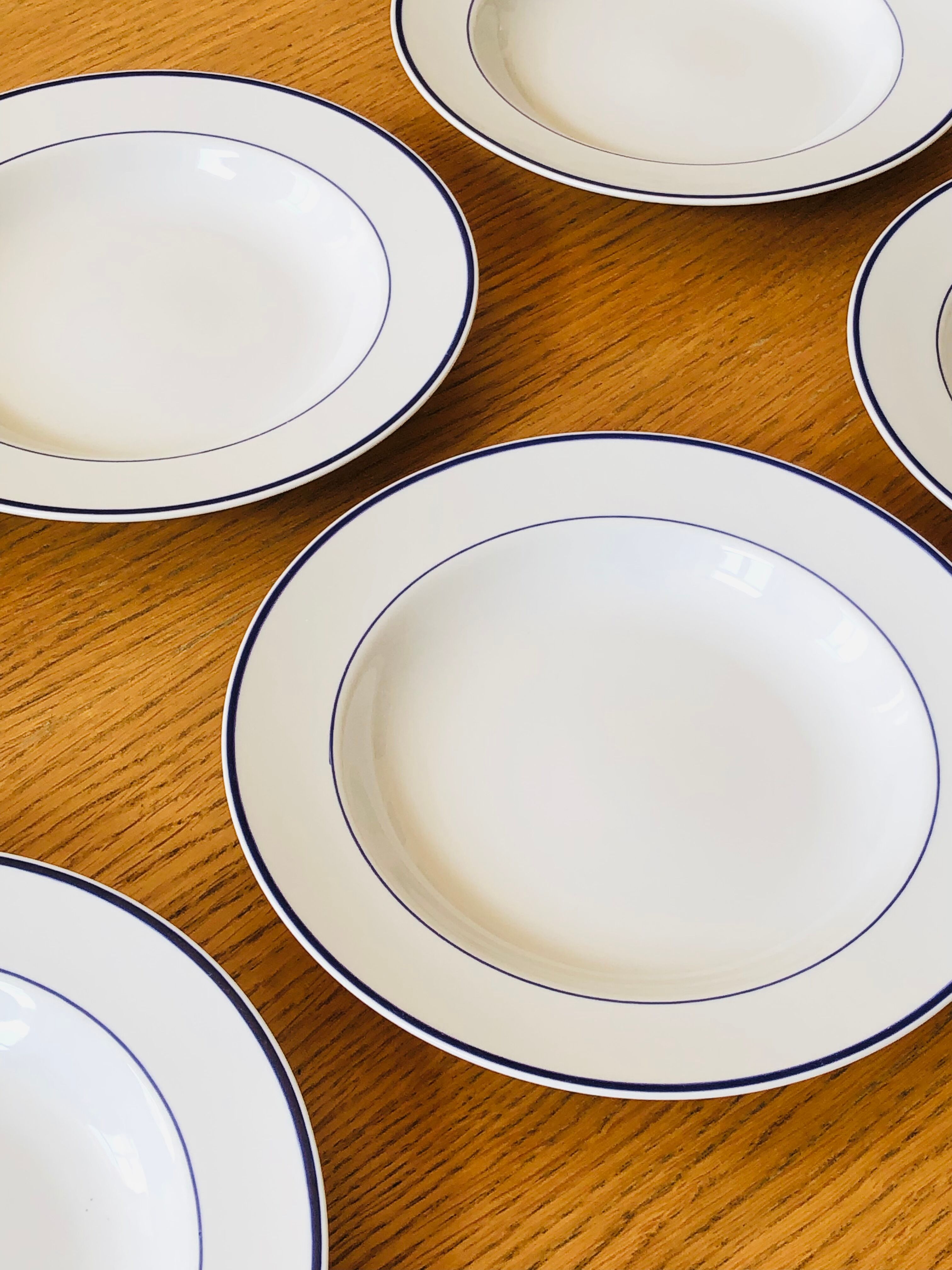 Hollow plates in Italian porcelain Tognana