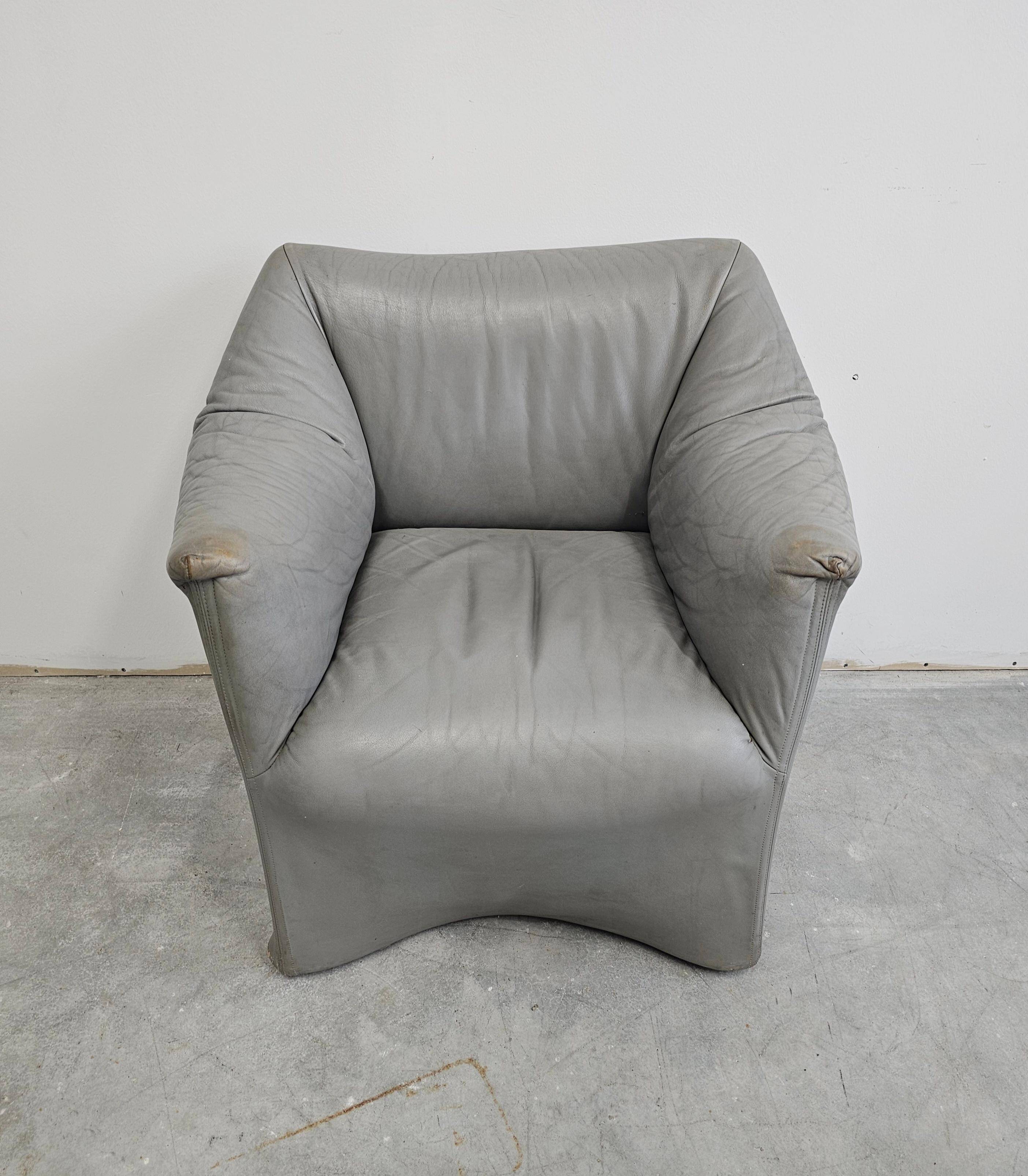 Postmodern leather armchairs Tentazione by Mario Bellini for Cassina.
