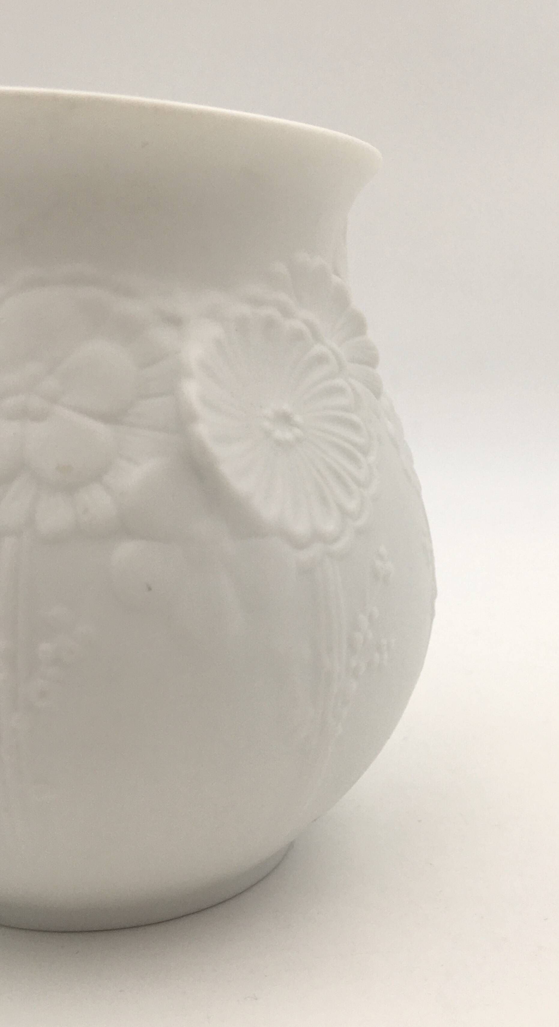 Vase Goebel Studio 8 Raindrop Ice En Porcelaine Biscuit Bleu - Modèle 26600021 Neuf