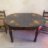 Set of a painted table with its 5 chairs