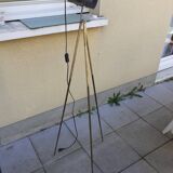 Lamp on brass trepied