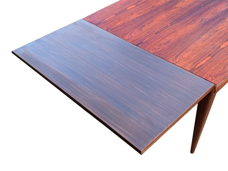 Vintage Scandinavian dining table from the 1960s, extendable, made of rosewood.