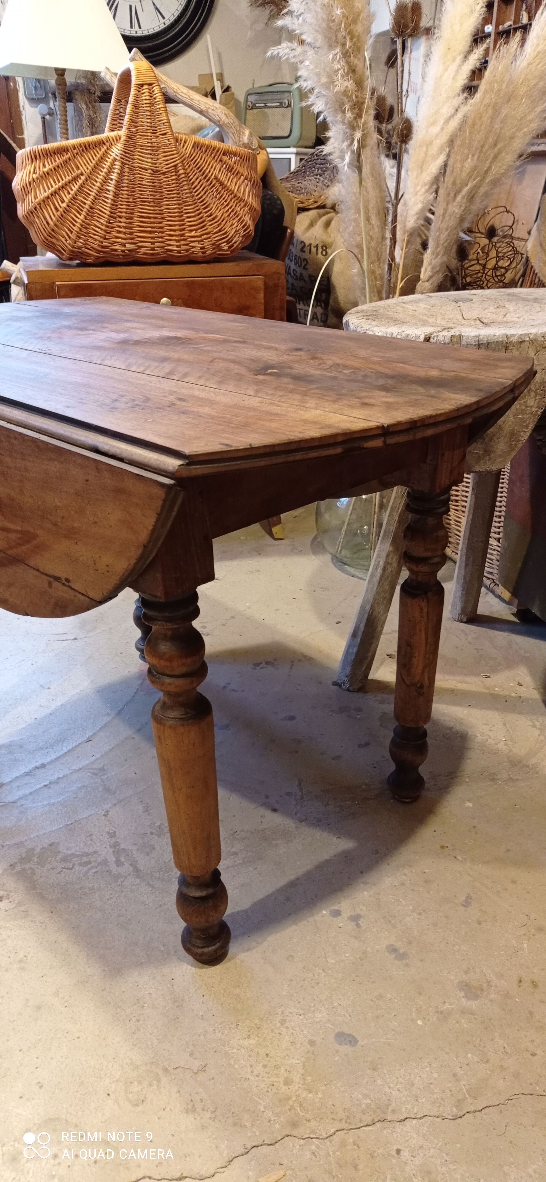 Flap farmhouse table