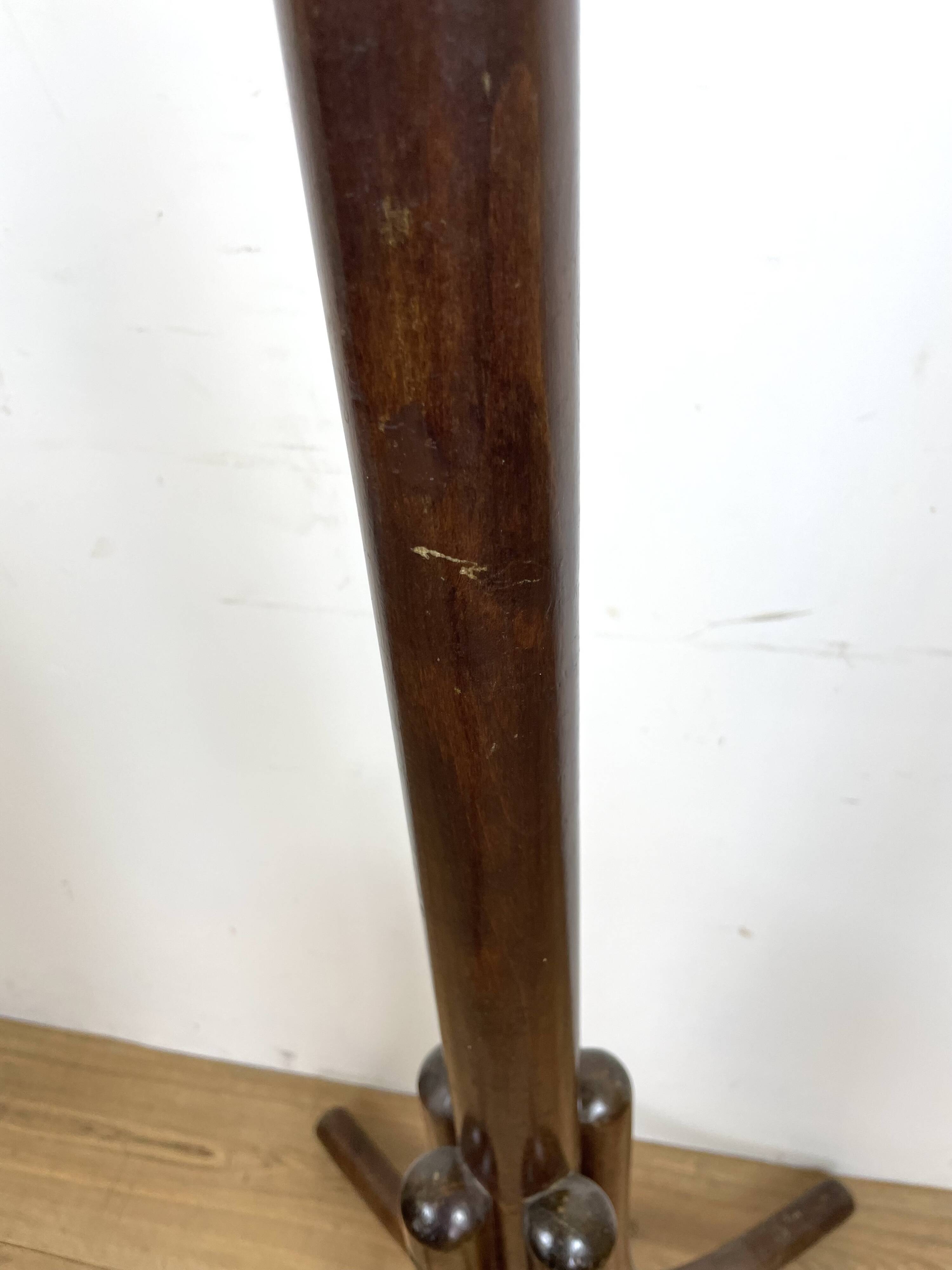 Parrot Coat Rack in Curved Wood-526001