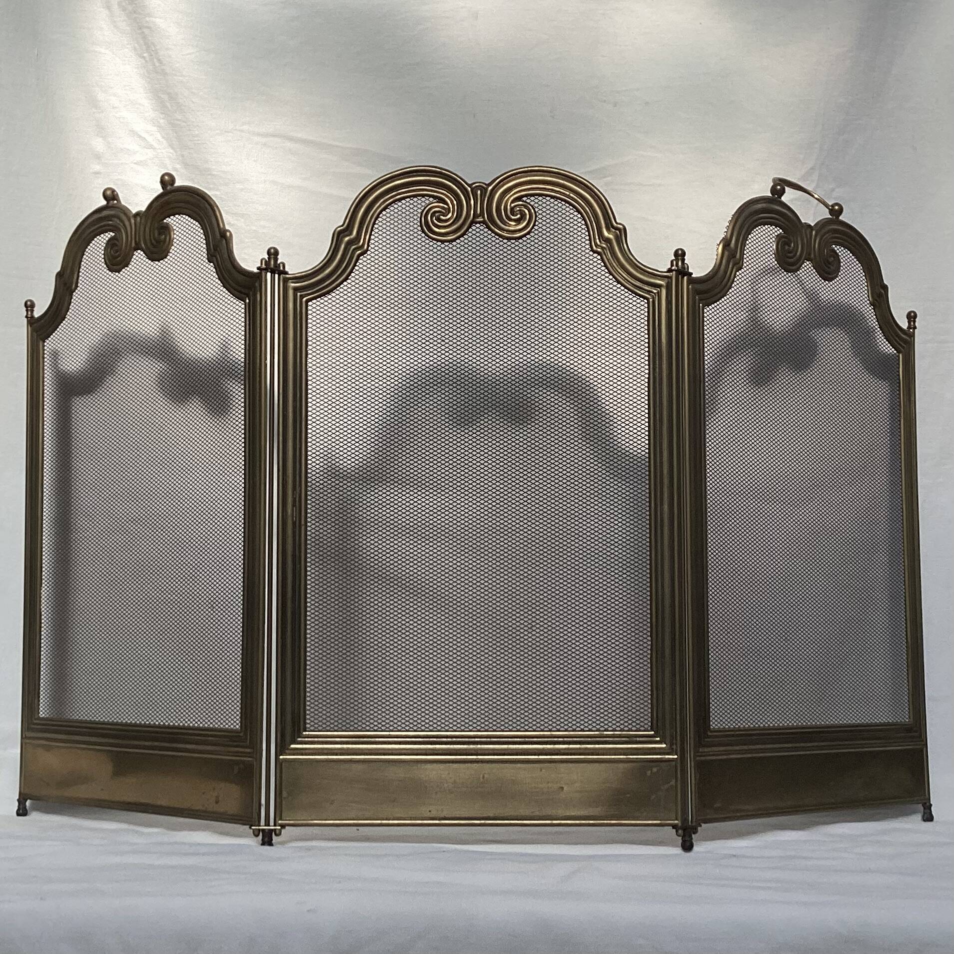 Vintage brass fireplace screen dimension: height -54cm- width -94cm-