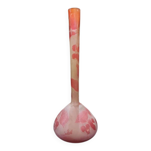 vase à décor végétal,