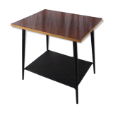 Table pieds fuseaux