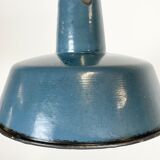 Suspension industrielle en émail bleu, années 1960